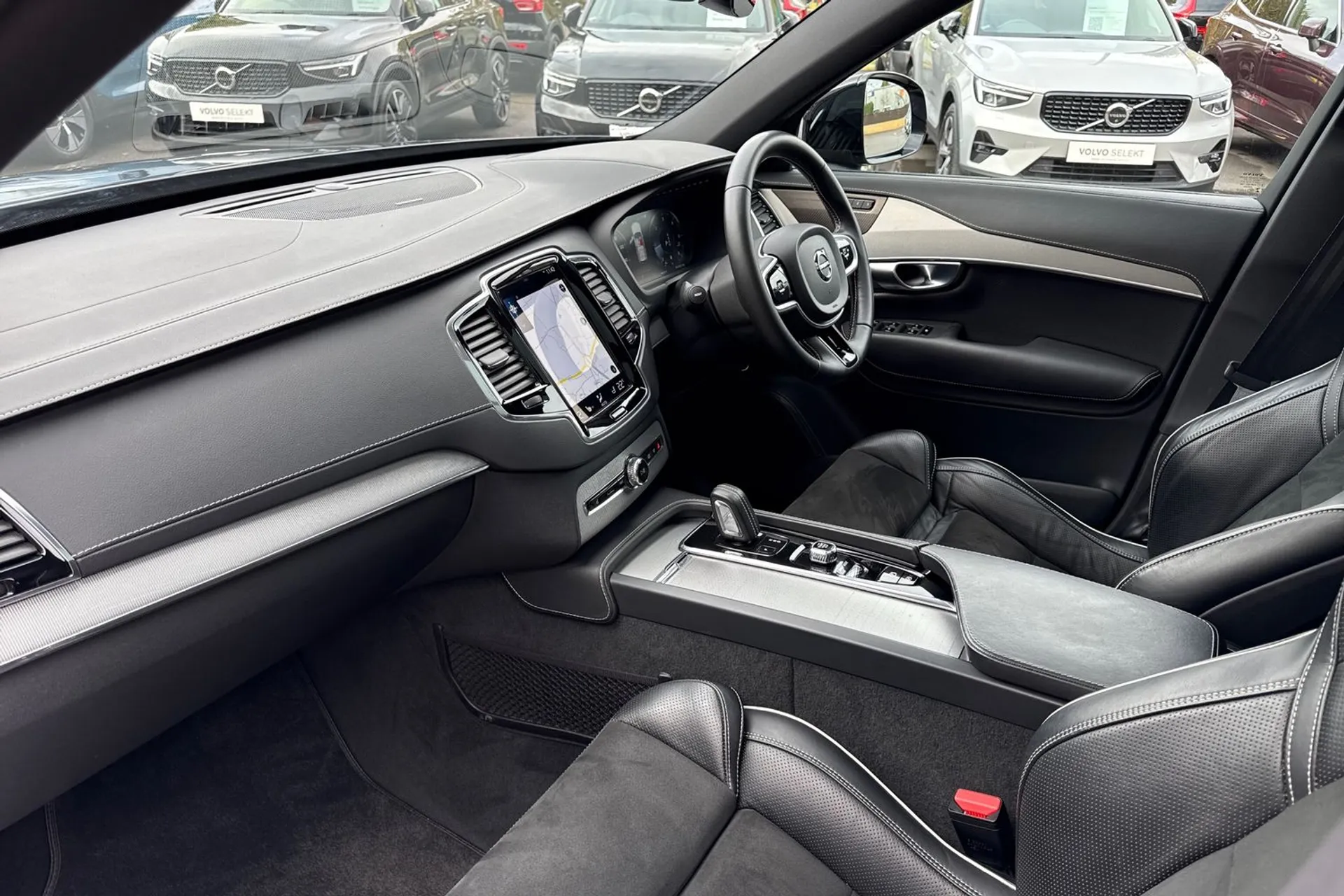 Volvo XC90 thumbnail image number 29