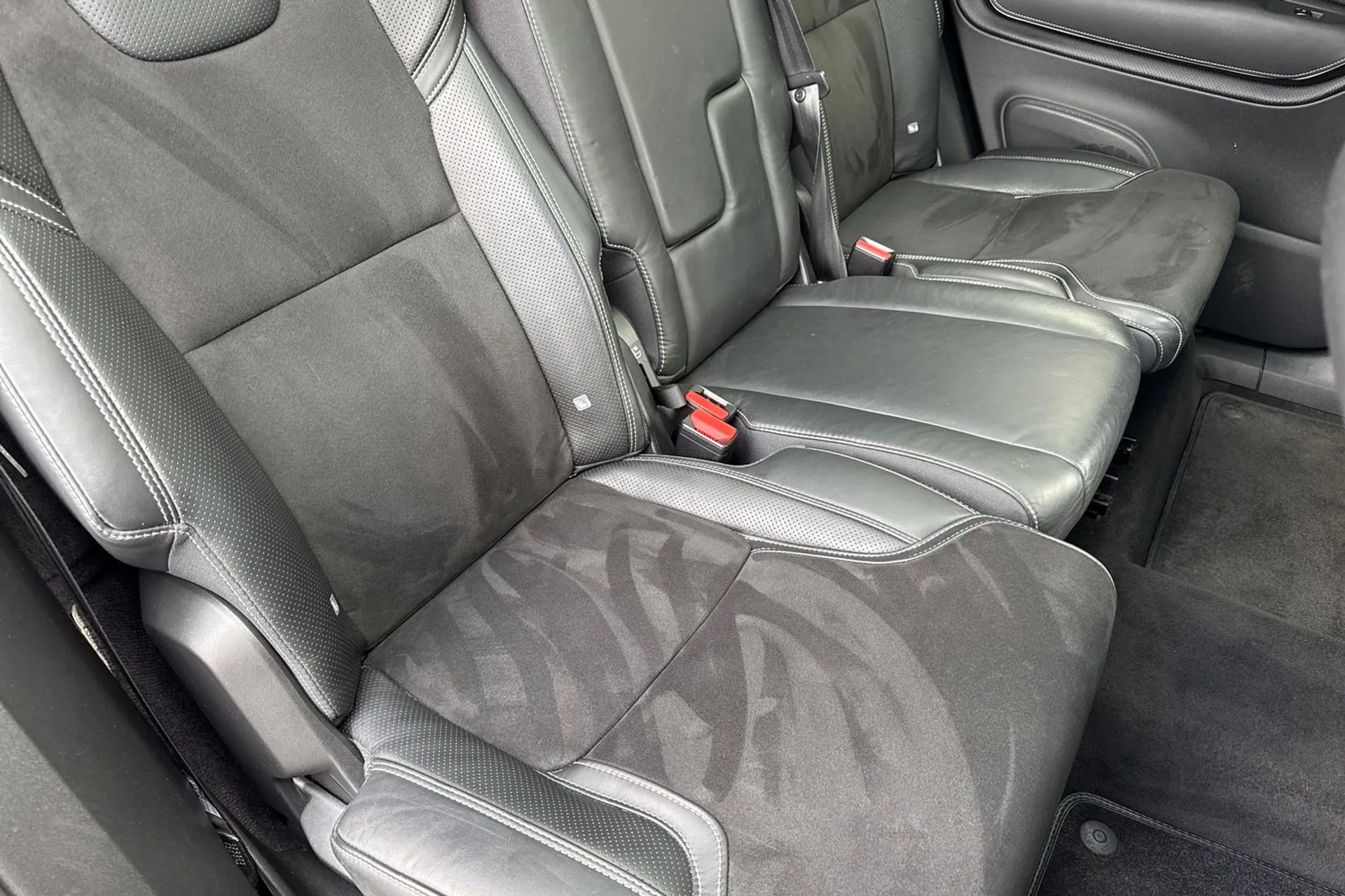 Volvo XC90 thumbnail image number 27