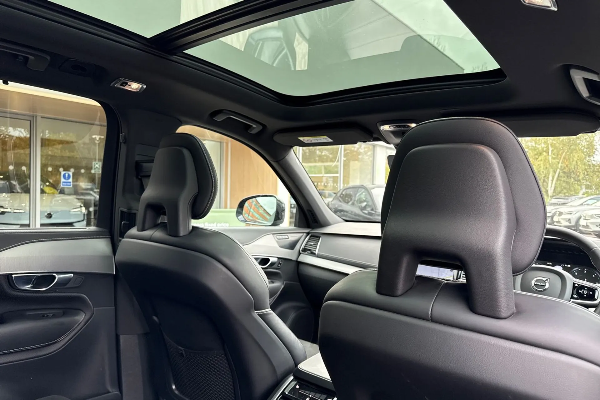 Volvo XC90 thumbnail image number 26