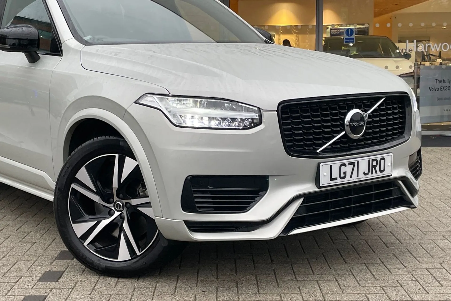 Volvo XC90 thumbnail image number 6