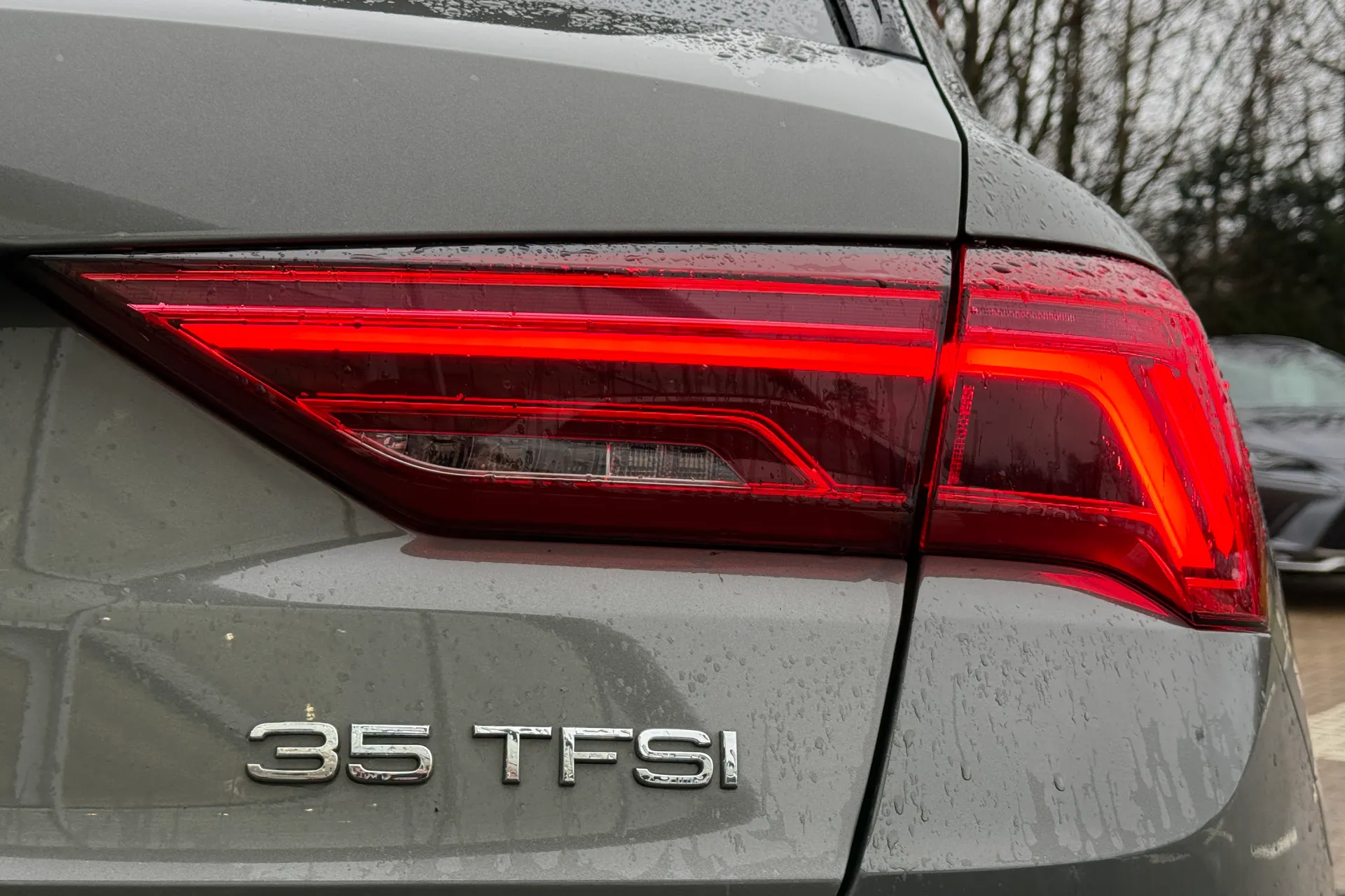 Audi Q3 thumbnail image number 38