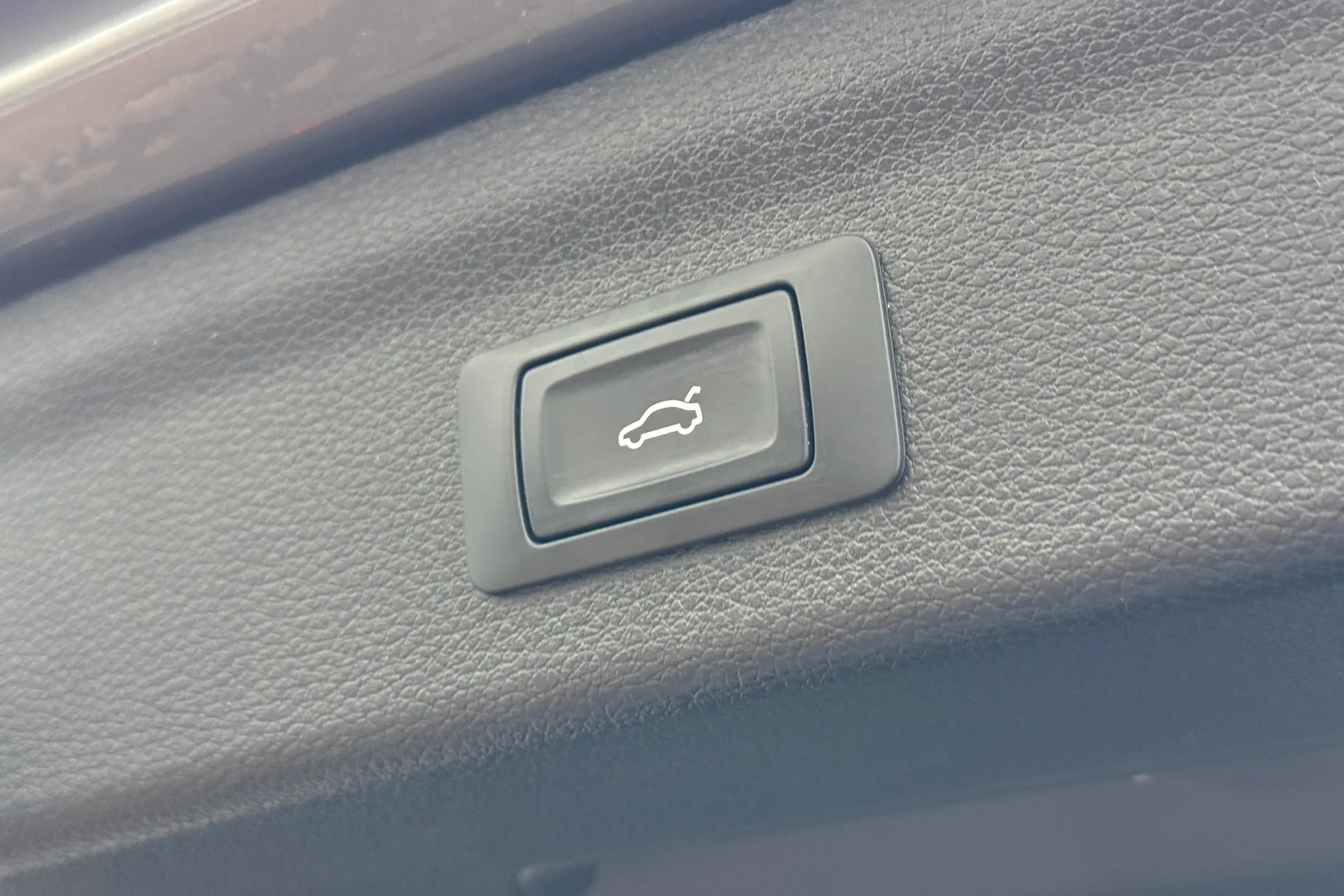 Audi Q3 thumbnail image number 40