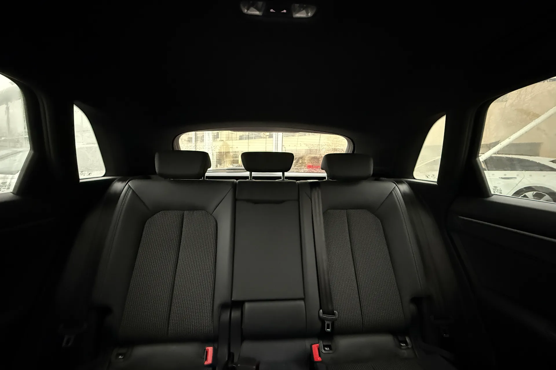 Audi Q3 thumbnail image number 19