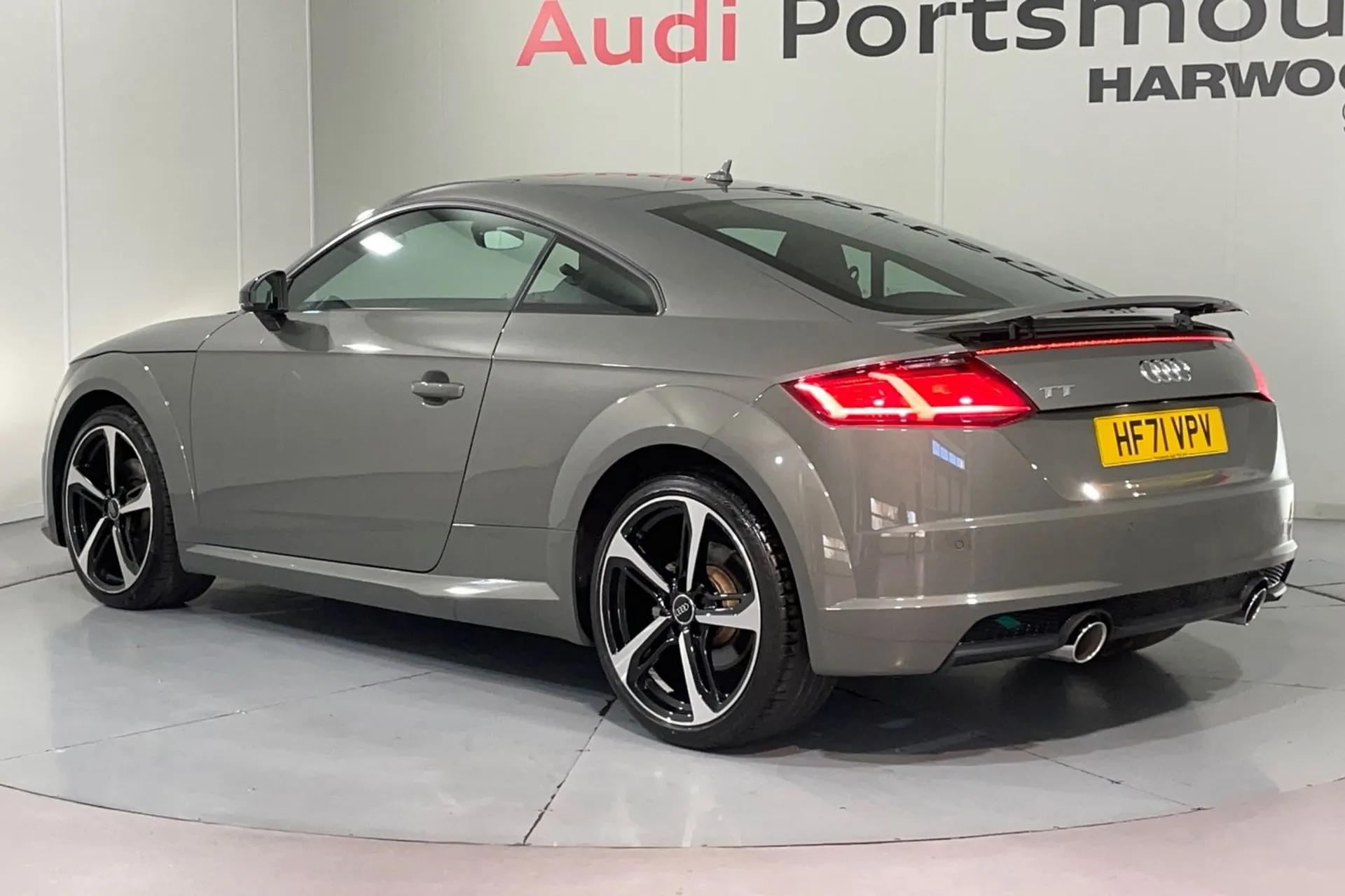 Audi TT thumbnail image number 9