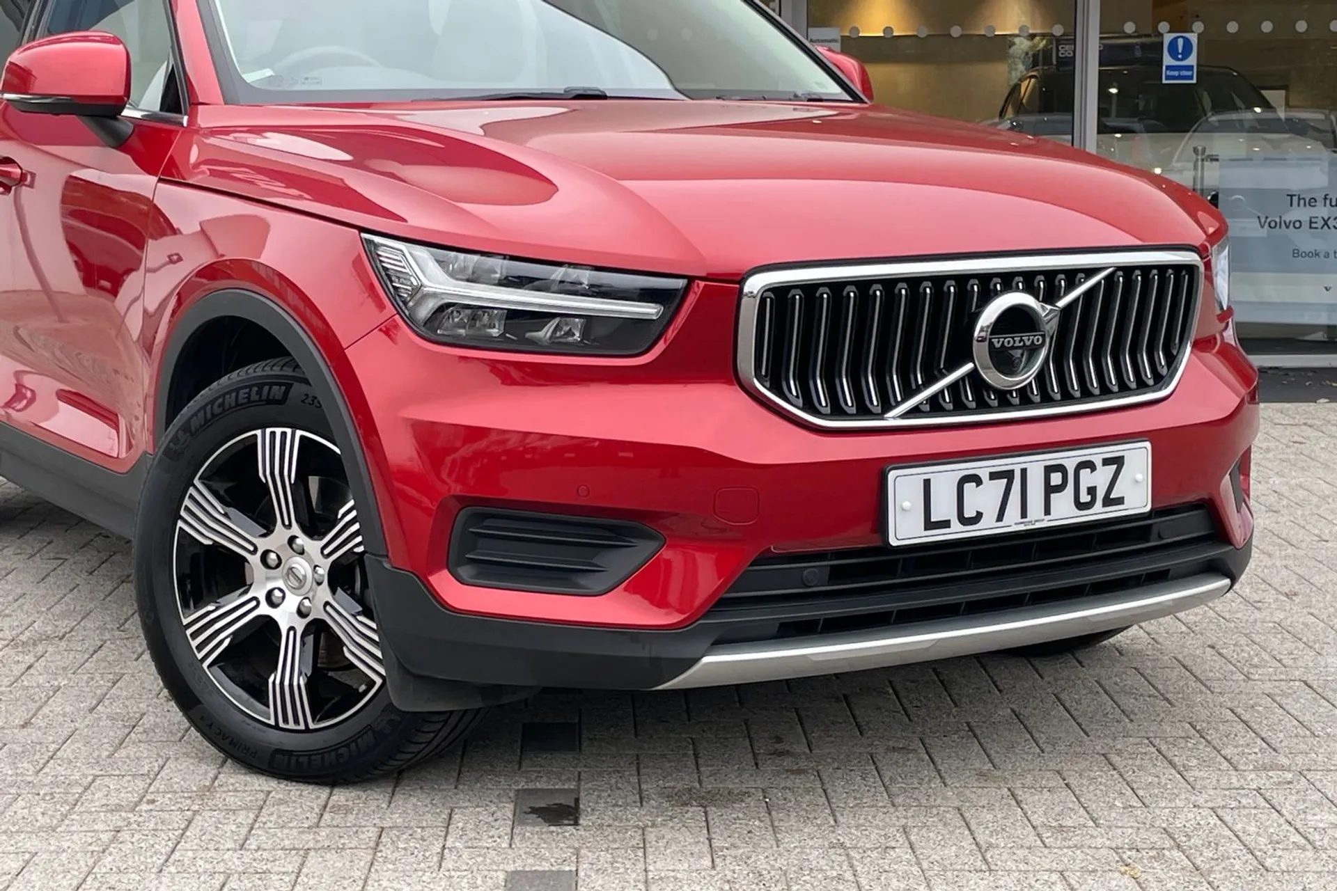 Volvo XC40 thumbnail image number 6