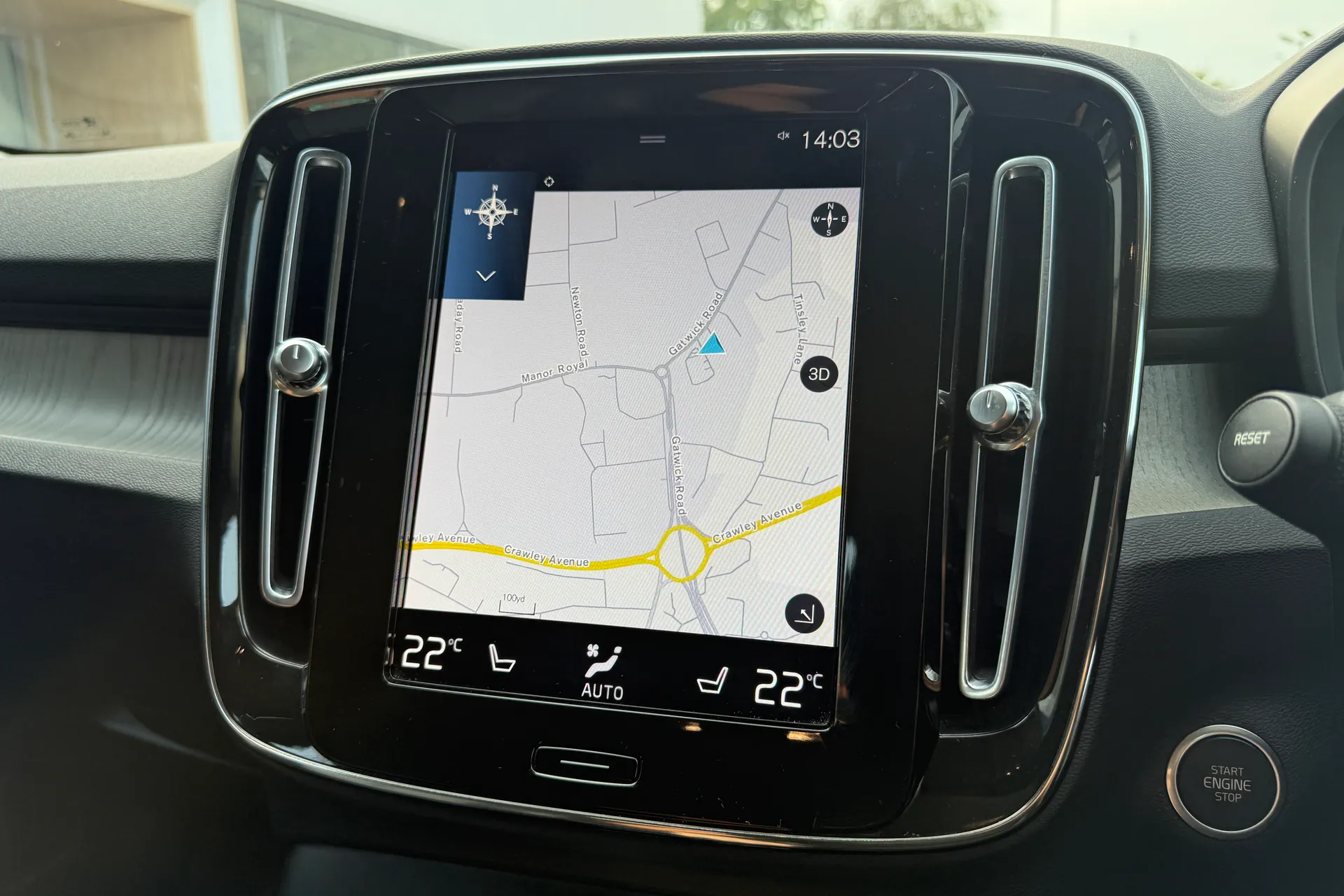 Volvo XC40 thumbnail image number 4