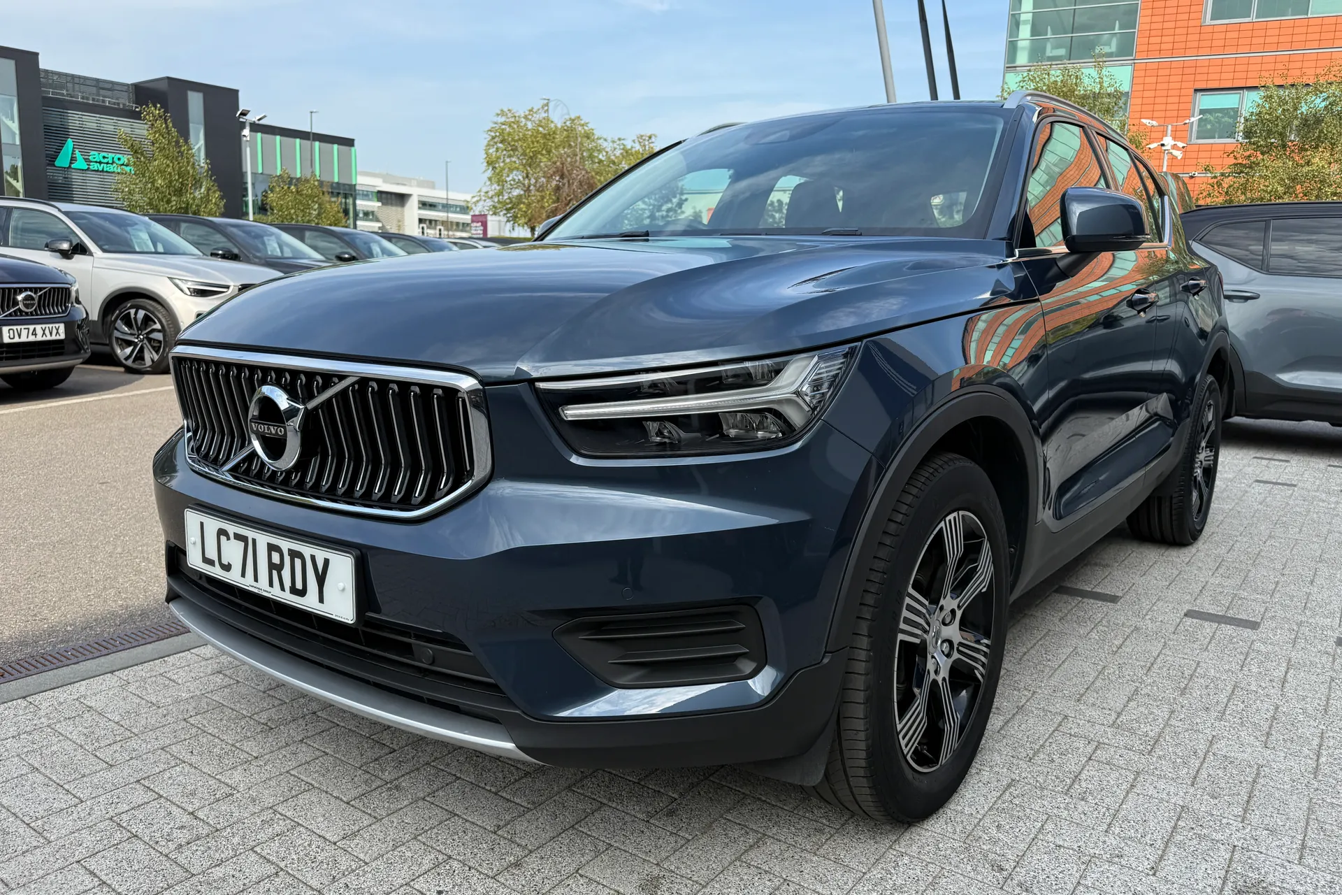 Volvo XC40 thumbnail image number 11