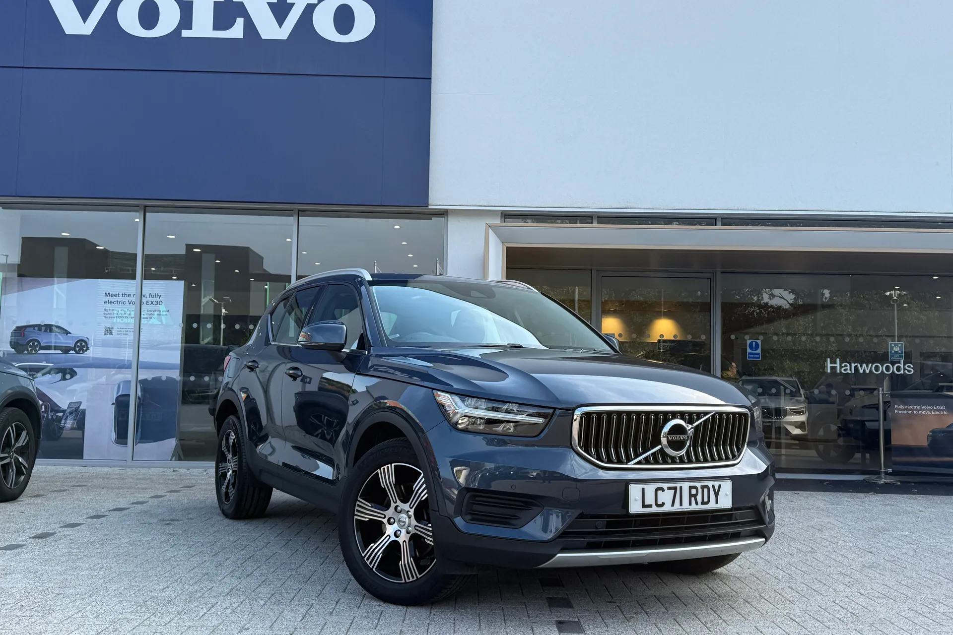 Volvo XC40 focused image