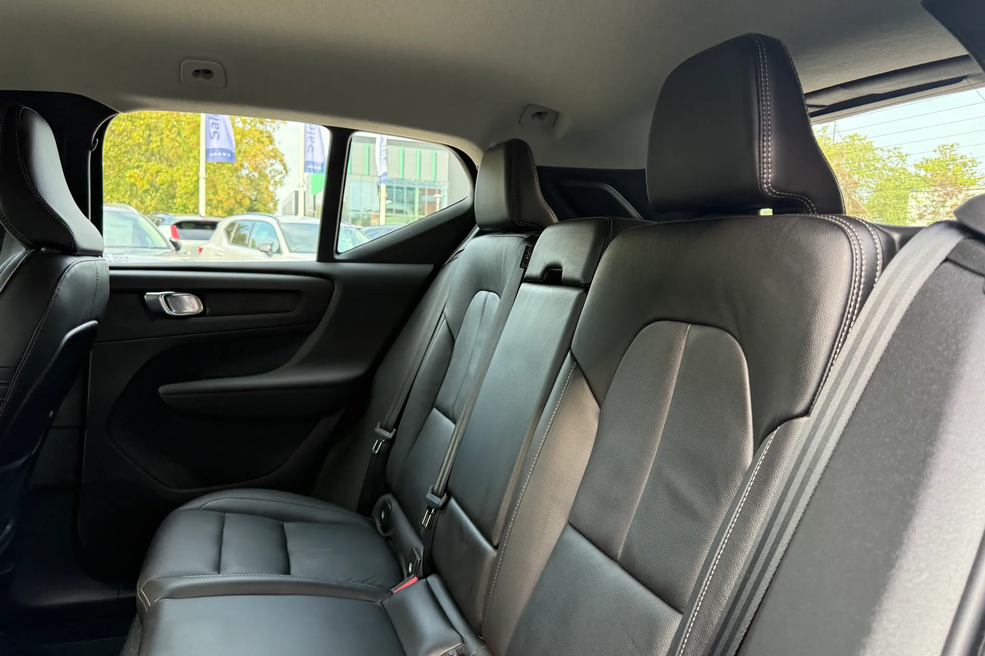Volvo XC40 thumbnail image number 29