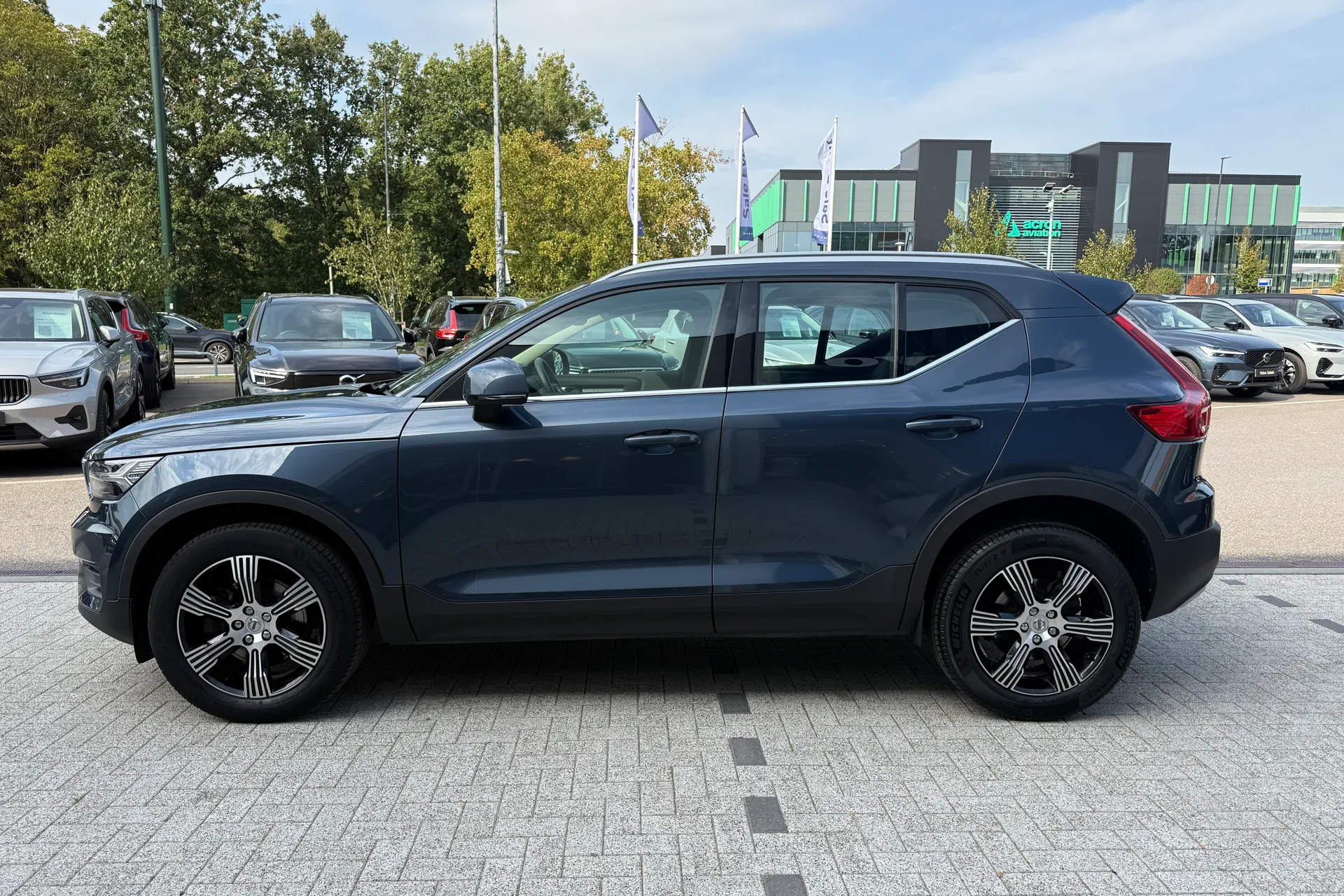Volvo XC40 thumbnail image number 10