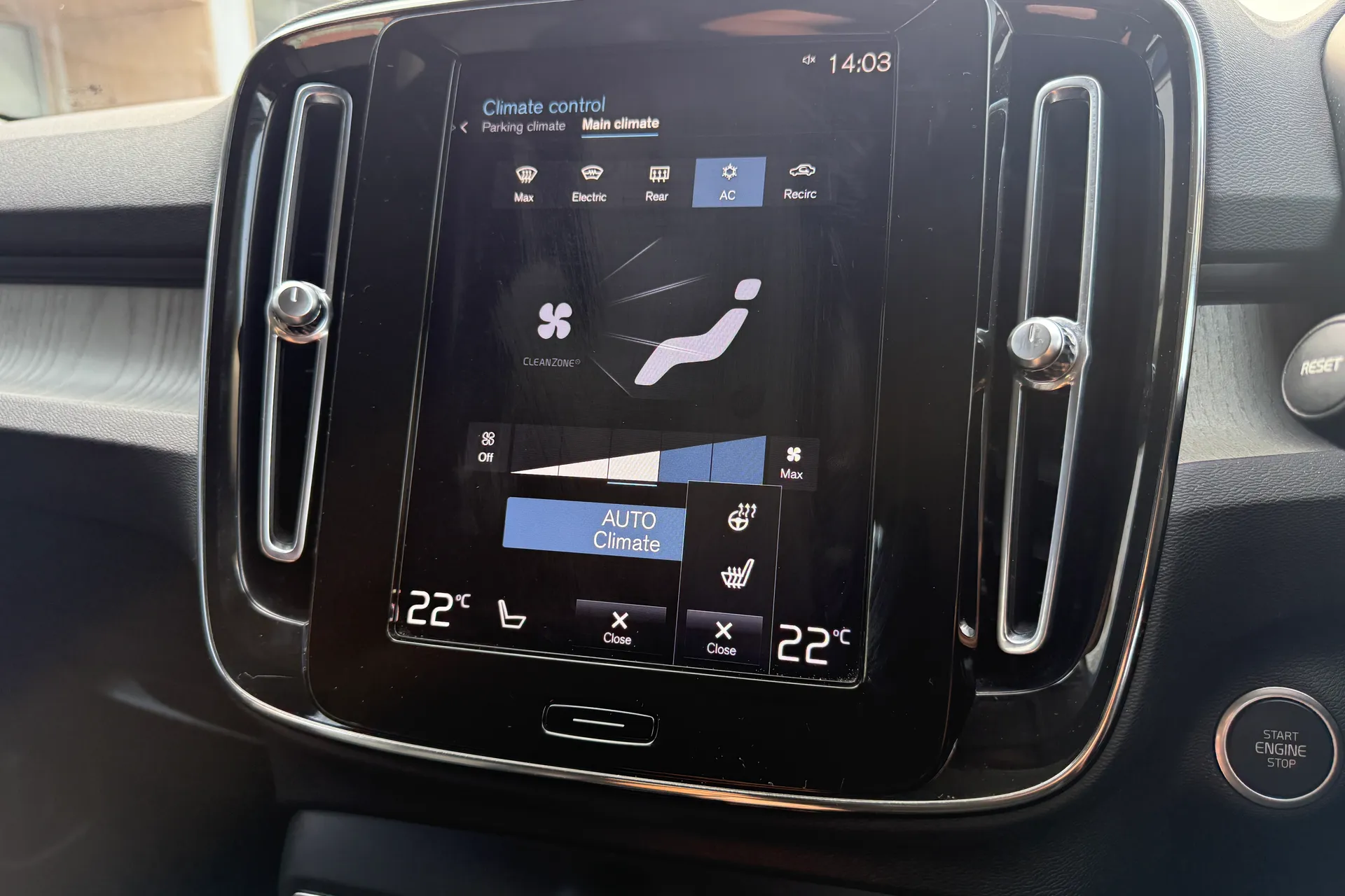 Volvo XC40 thumbnail image number 37