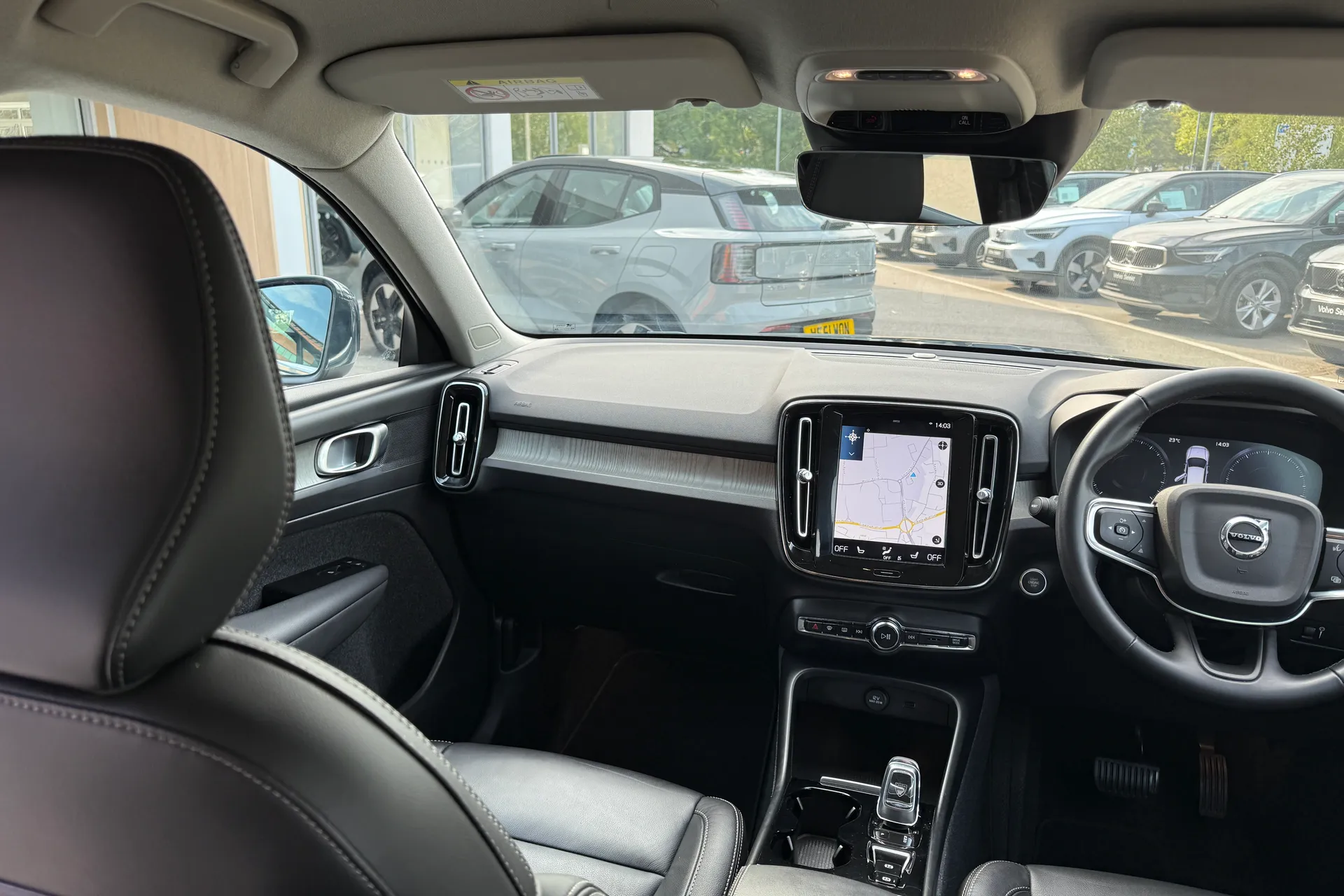 Volvo XC40 thumbnail image number 30