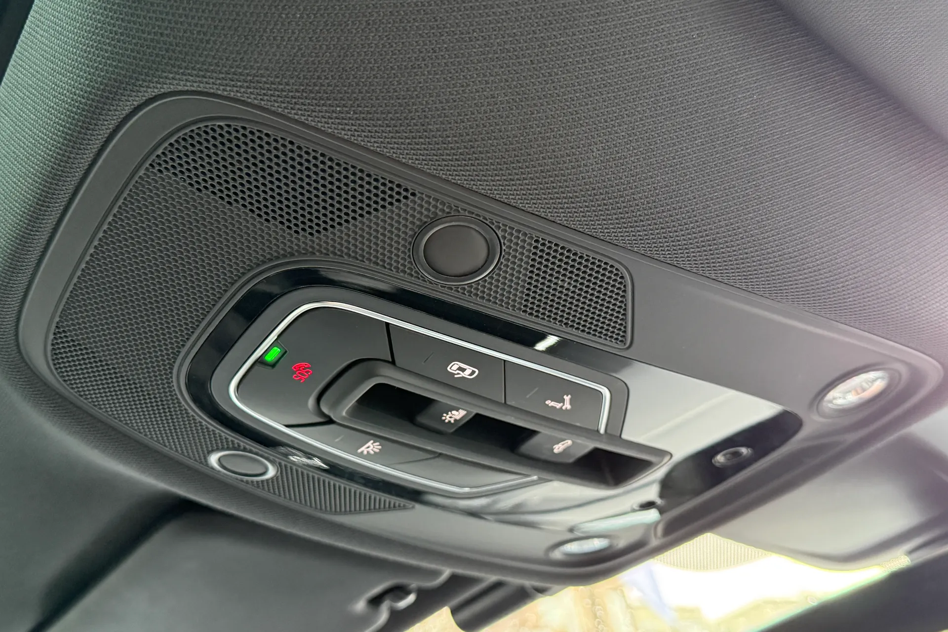 Audi Q5 thumbnail image number 31