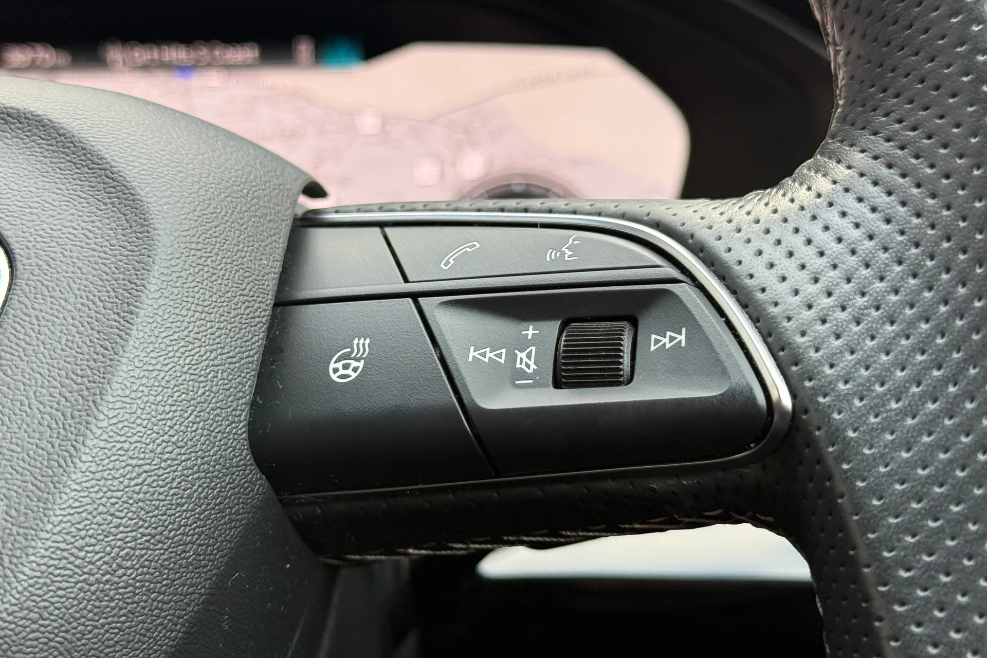 Audi Q5 thumbnail image number 16