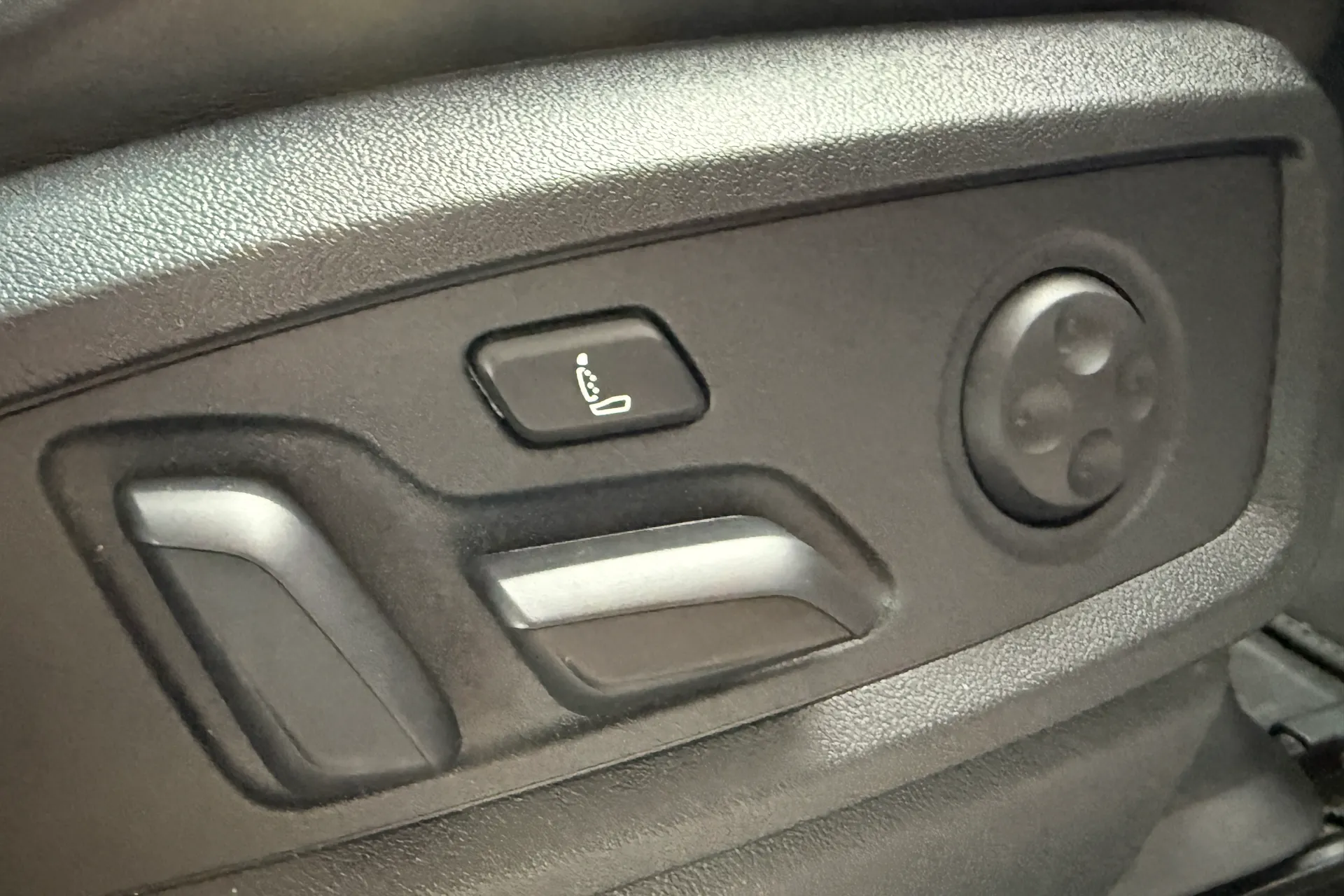 Audi Q5 thumbnail image number 6