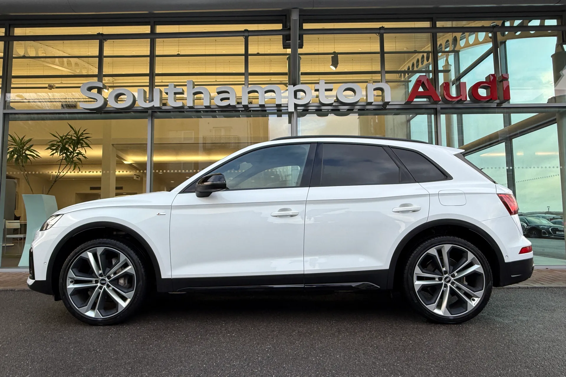Audi Q5 thumbnail image number 59