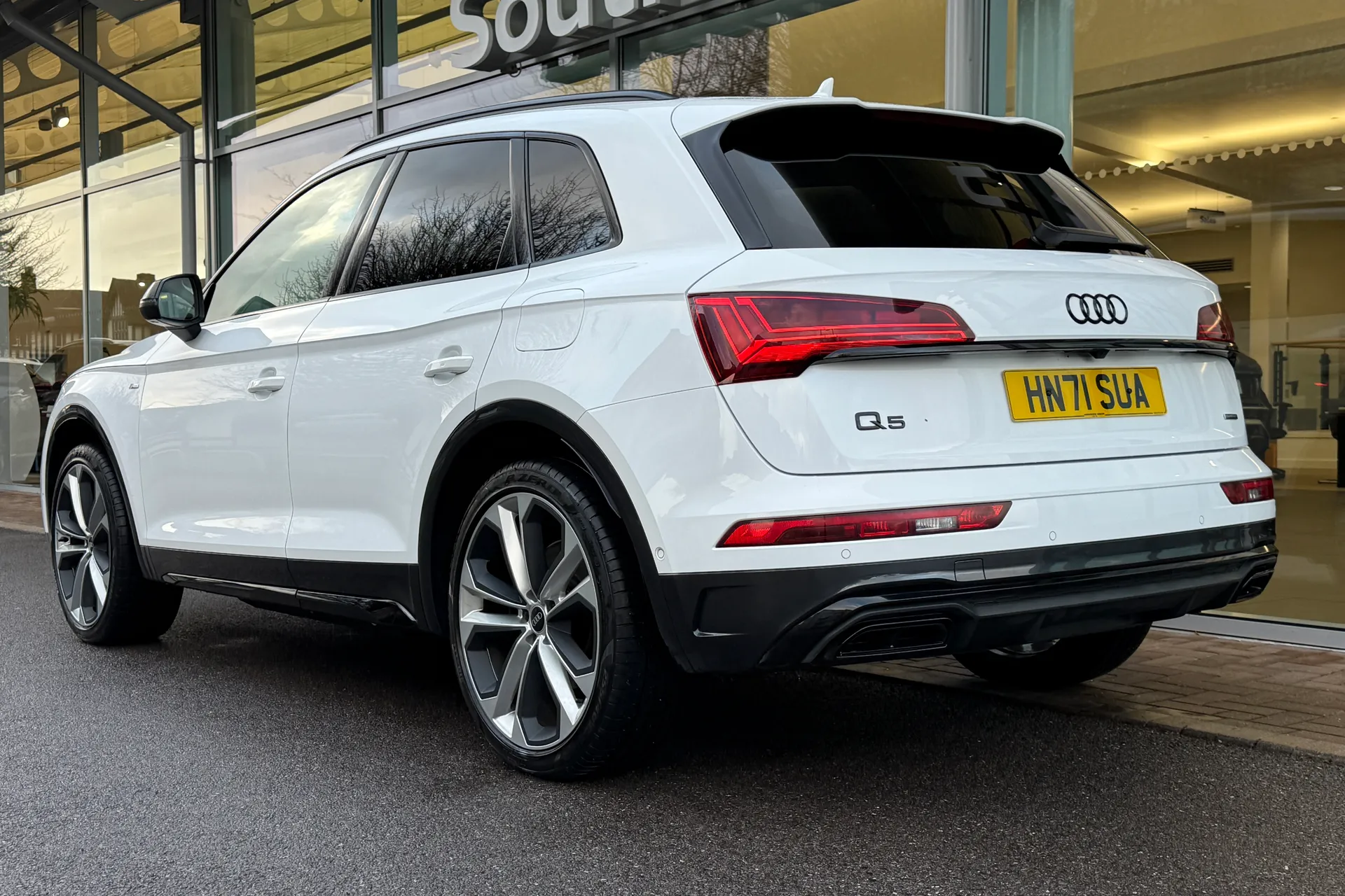 Audi Q5 thumbnail image number 12