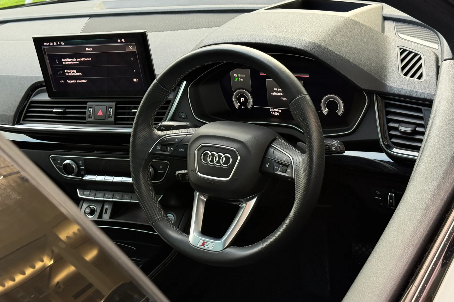 Audi Q5 thumbnail image number 36