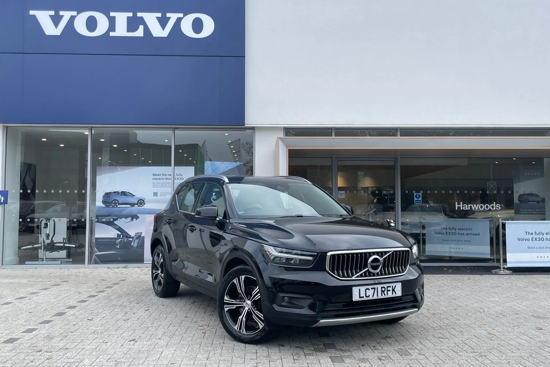 Volvo XC40 focused image