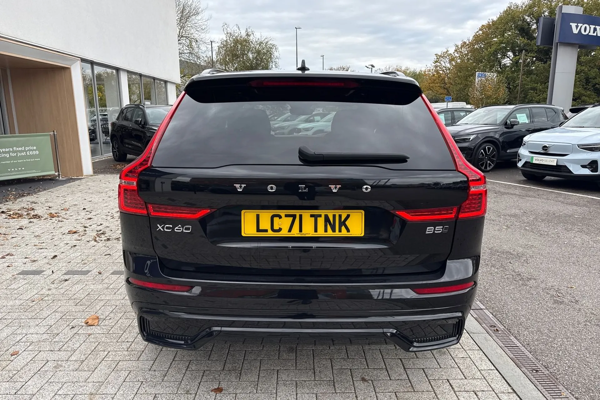 Volvo XC60 thumbnail image number 9