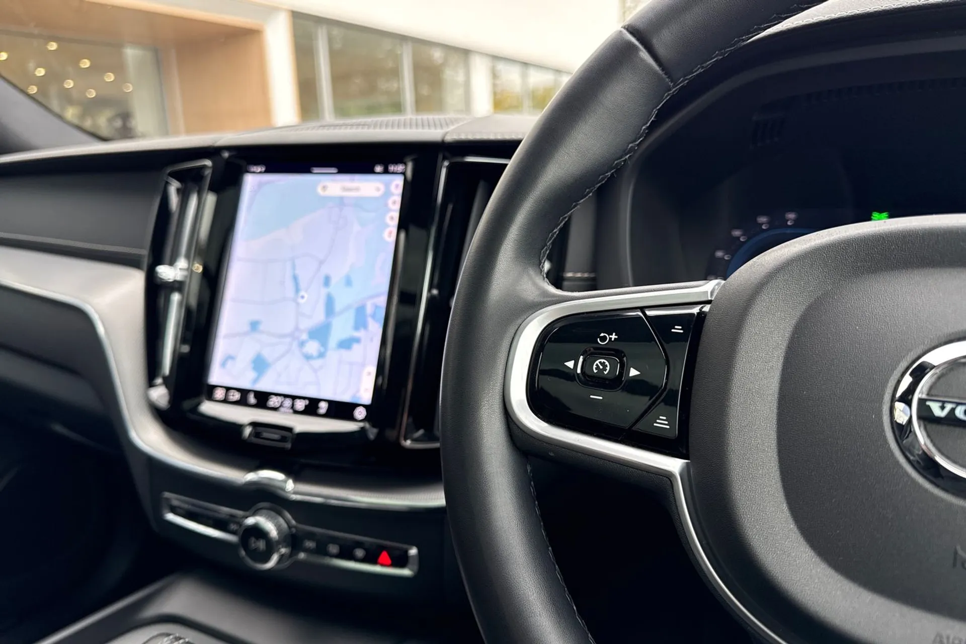 Volvo XC60 thumbnail image number 37