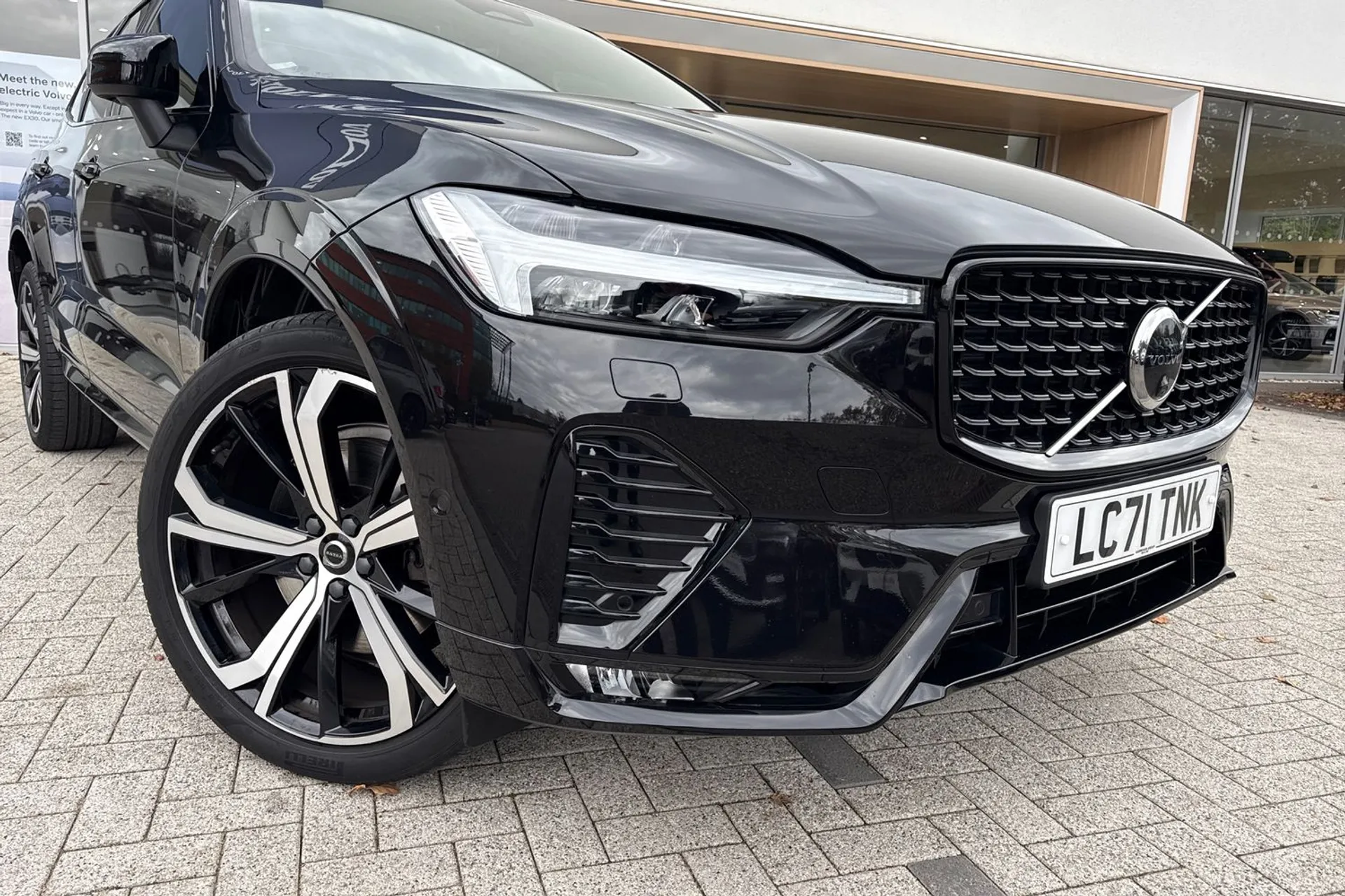 Volvo XC60 thumbnail image number 7