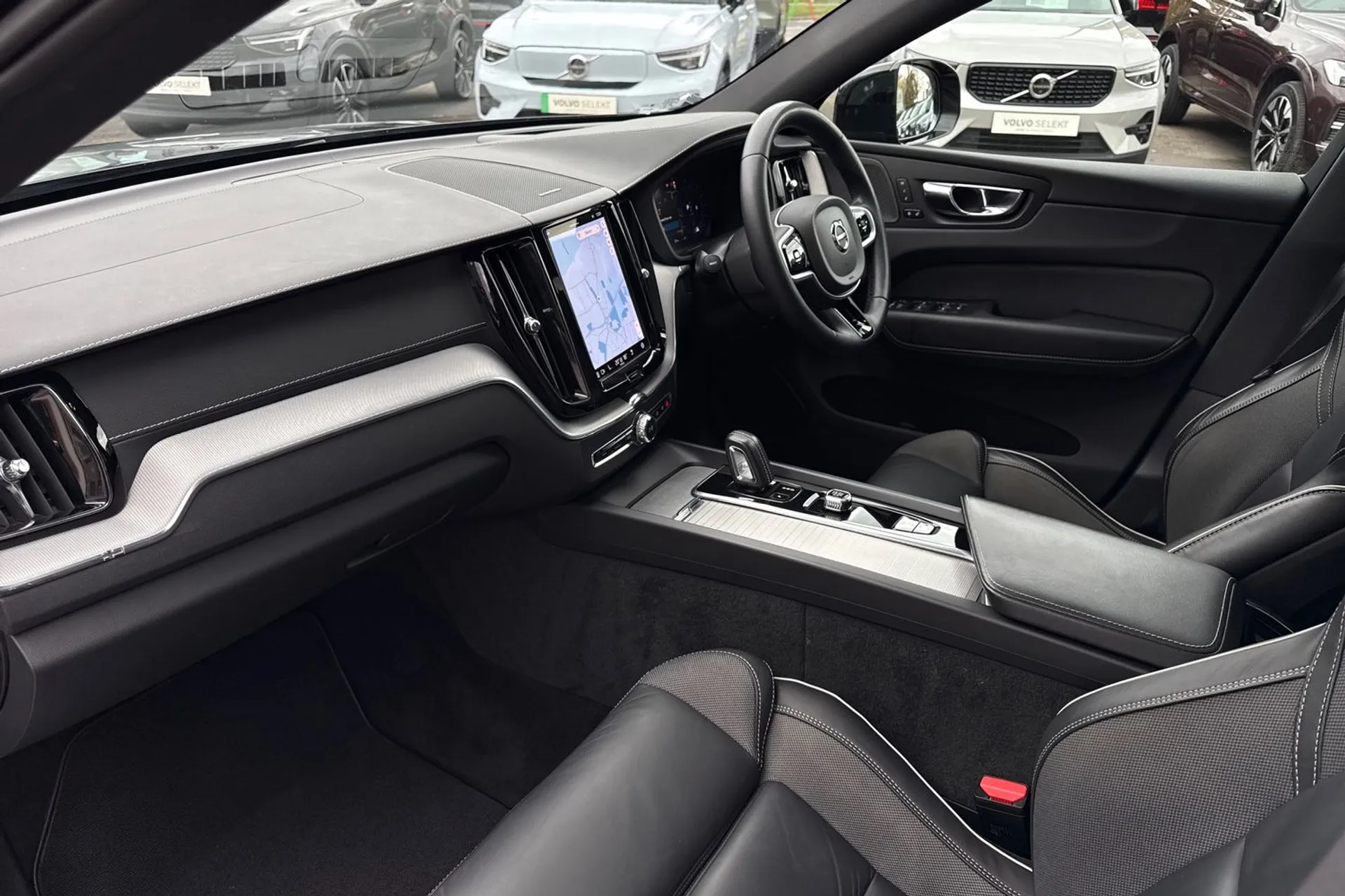 Volvo XC60 thumbnail image number 27