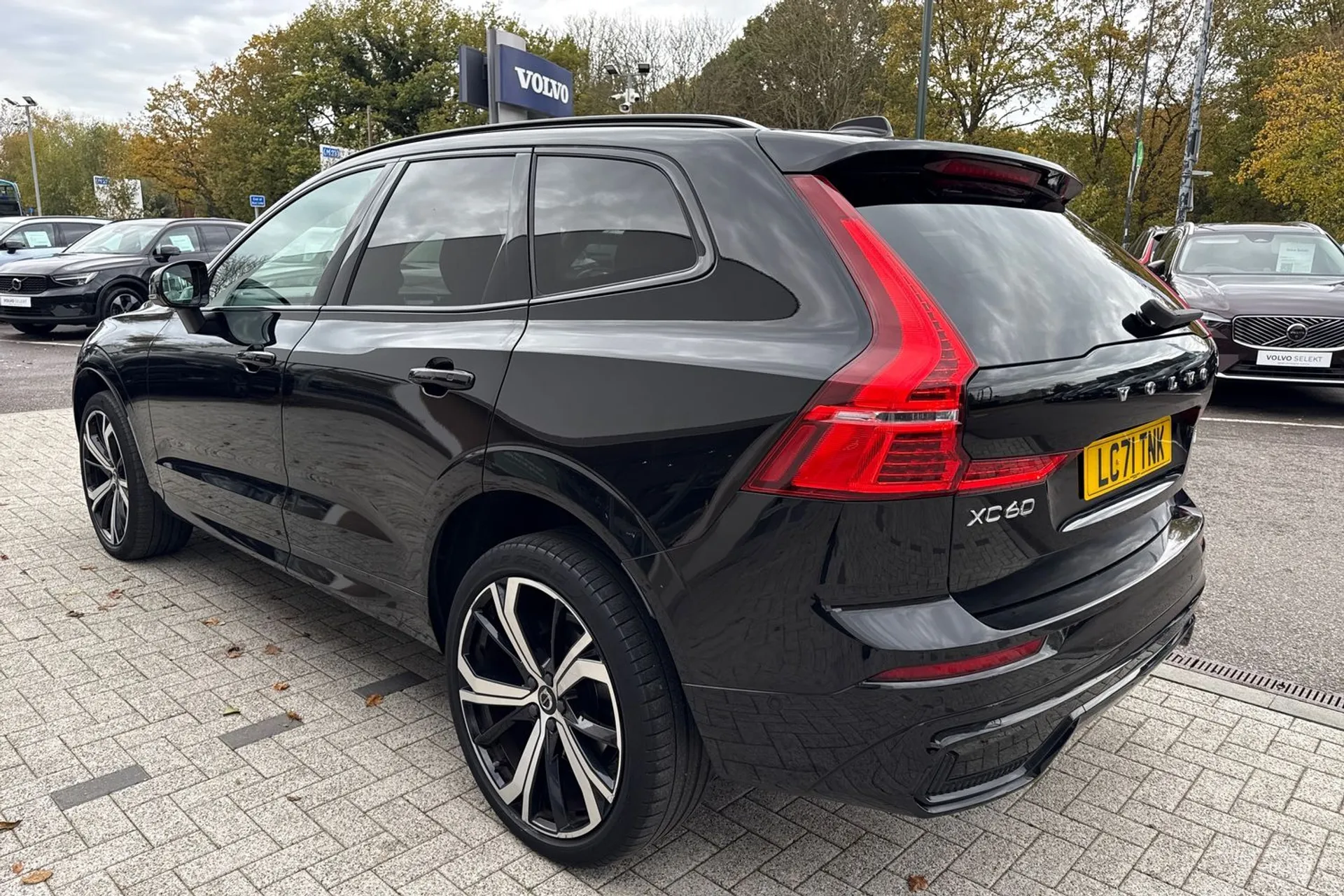 Volvo XC60 thumbnail image number 10