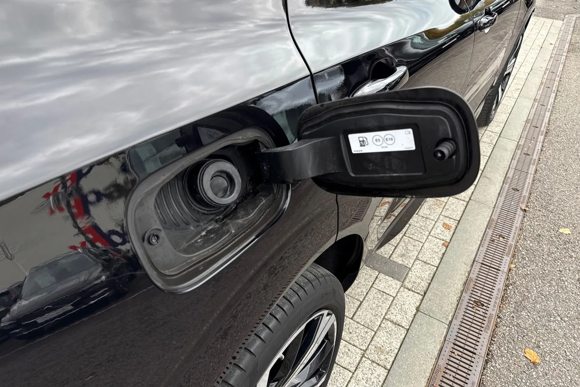 Volvo XC60 thumbnail image number 19