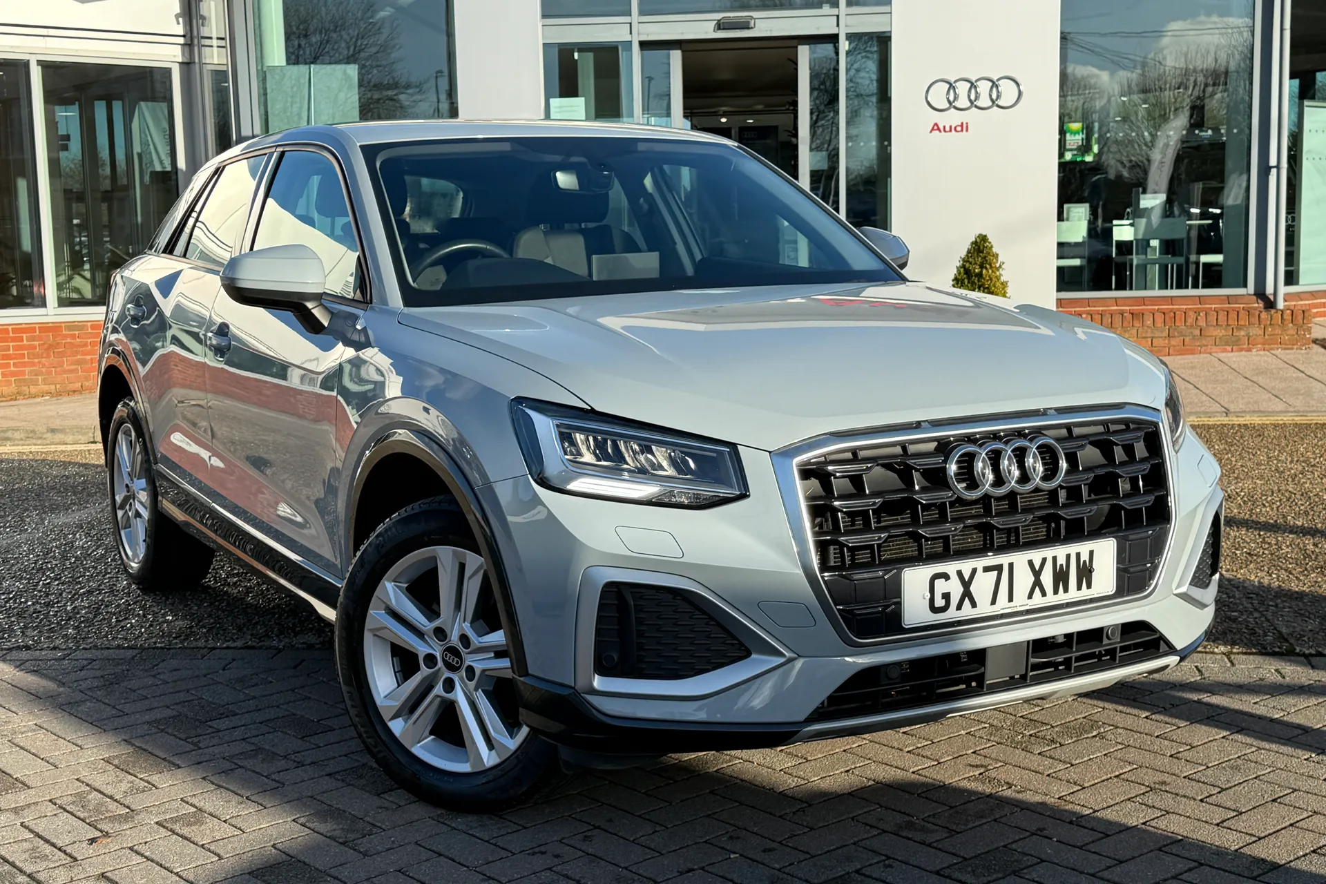 Audi Q2 thumbnail image number 18