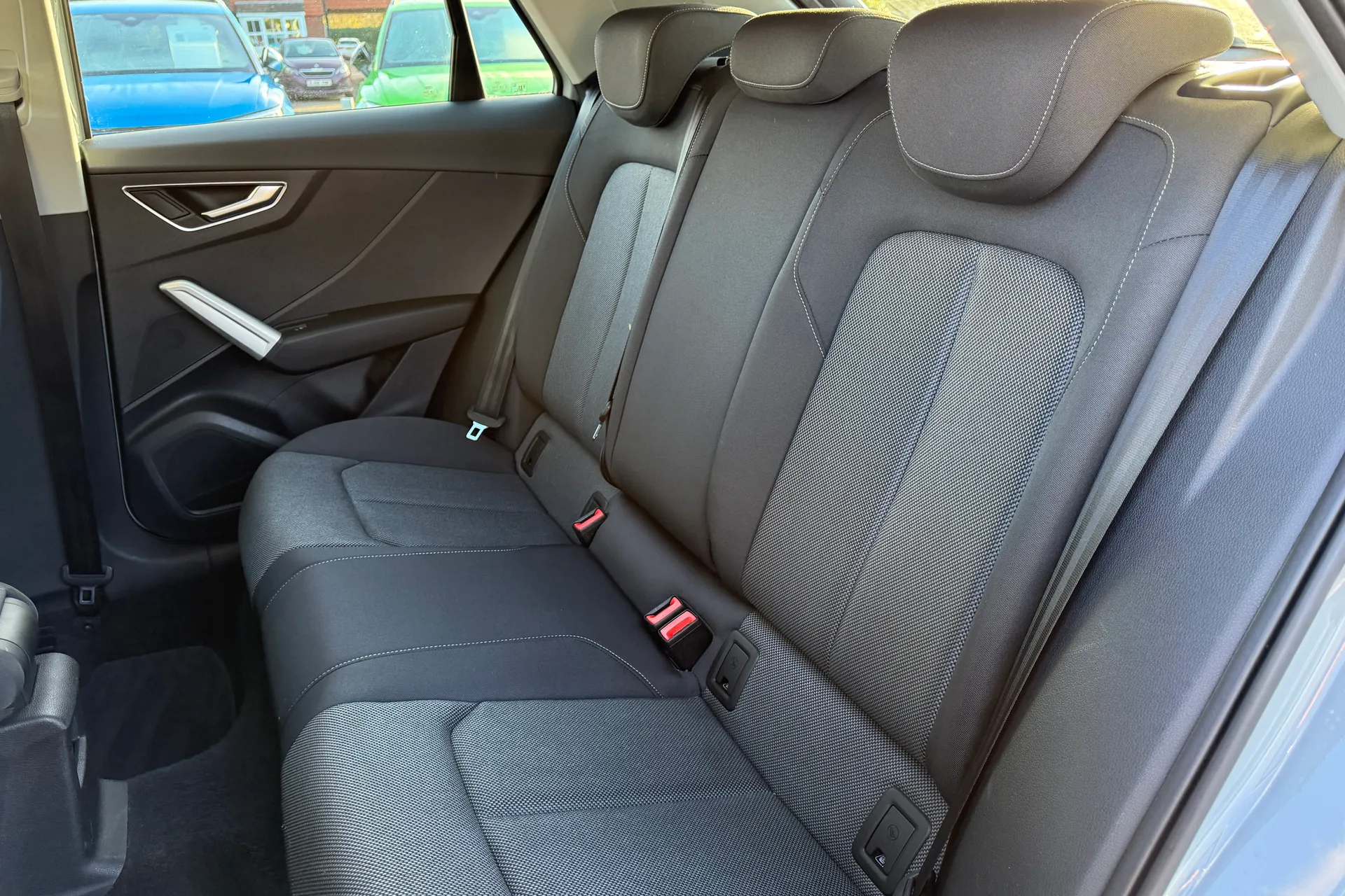 Audi Q2 thumbnail image number 36