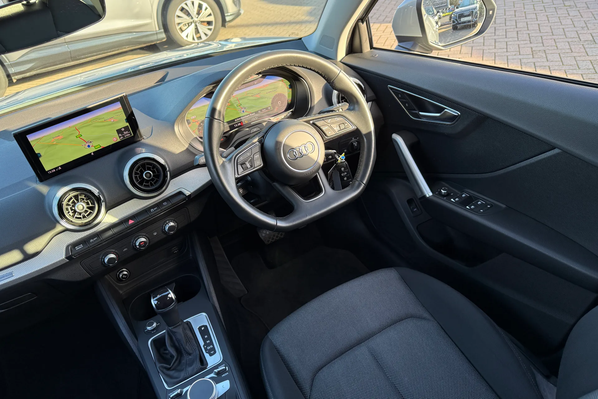 Audi Q2 thumbnail image number 35