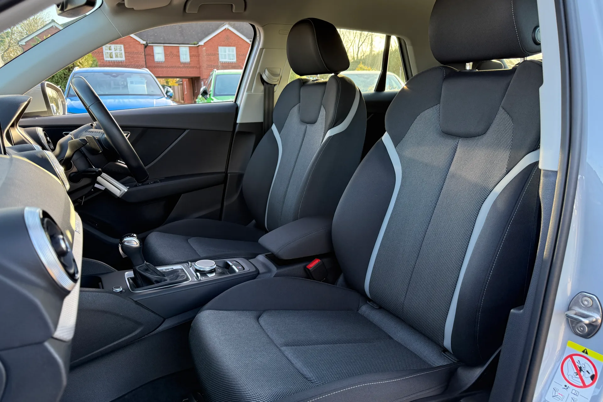 Audi Q2 thumbnail image number 24