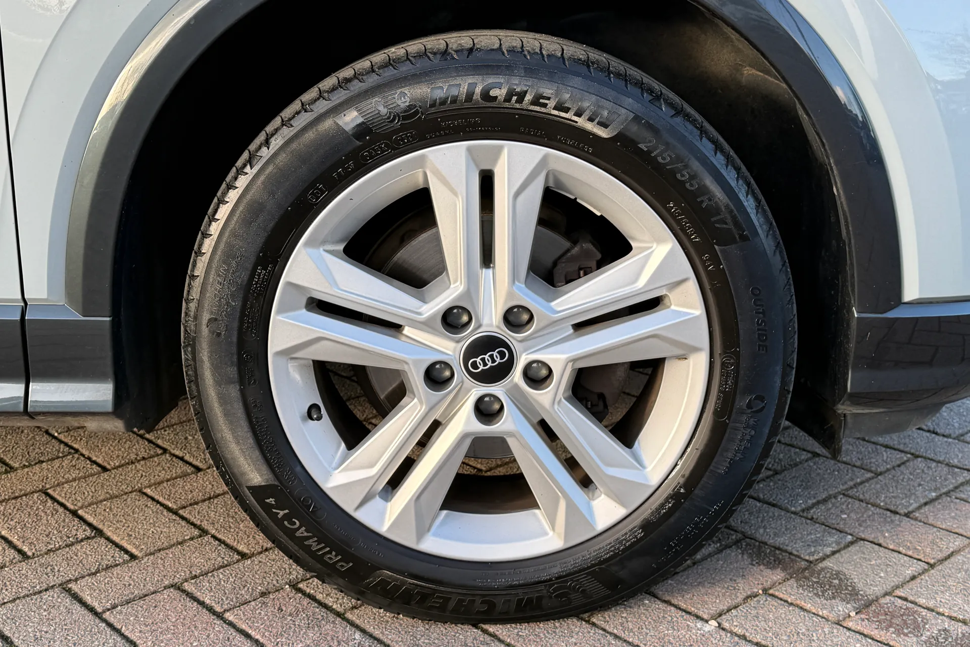 Audi Q2 thumbnail image number 39