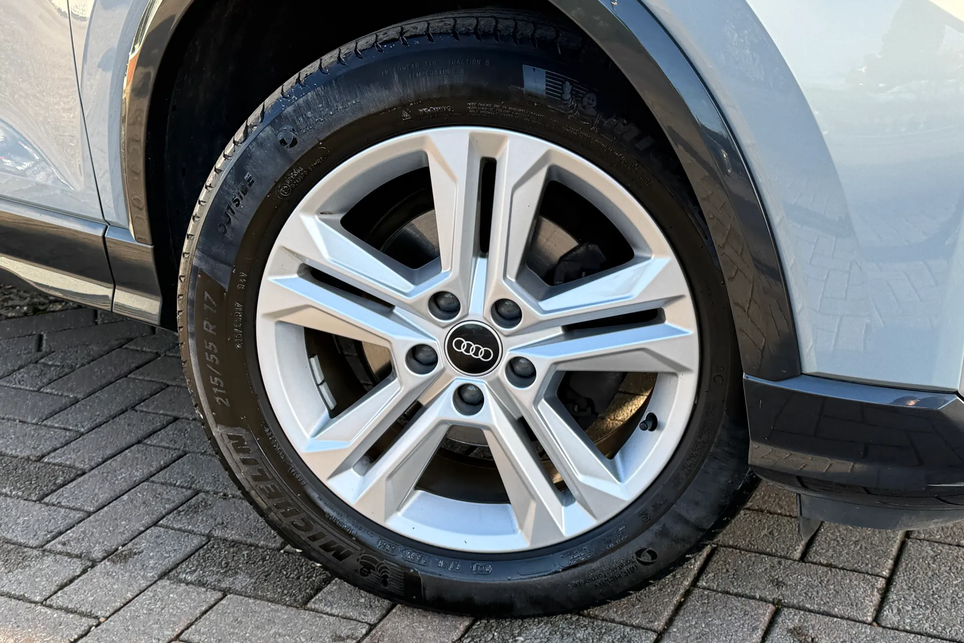 Audi Q2 thumbnail image number 6