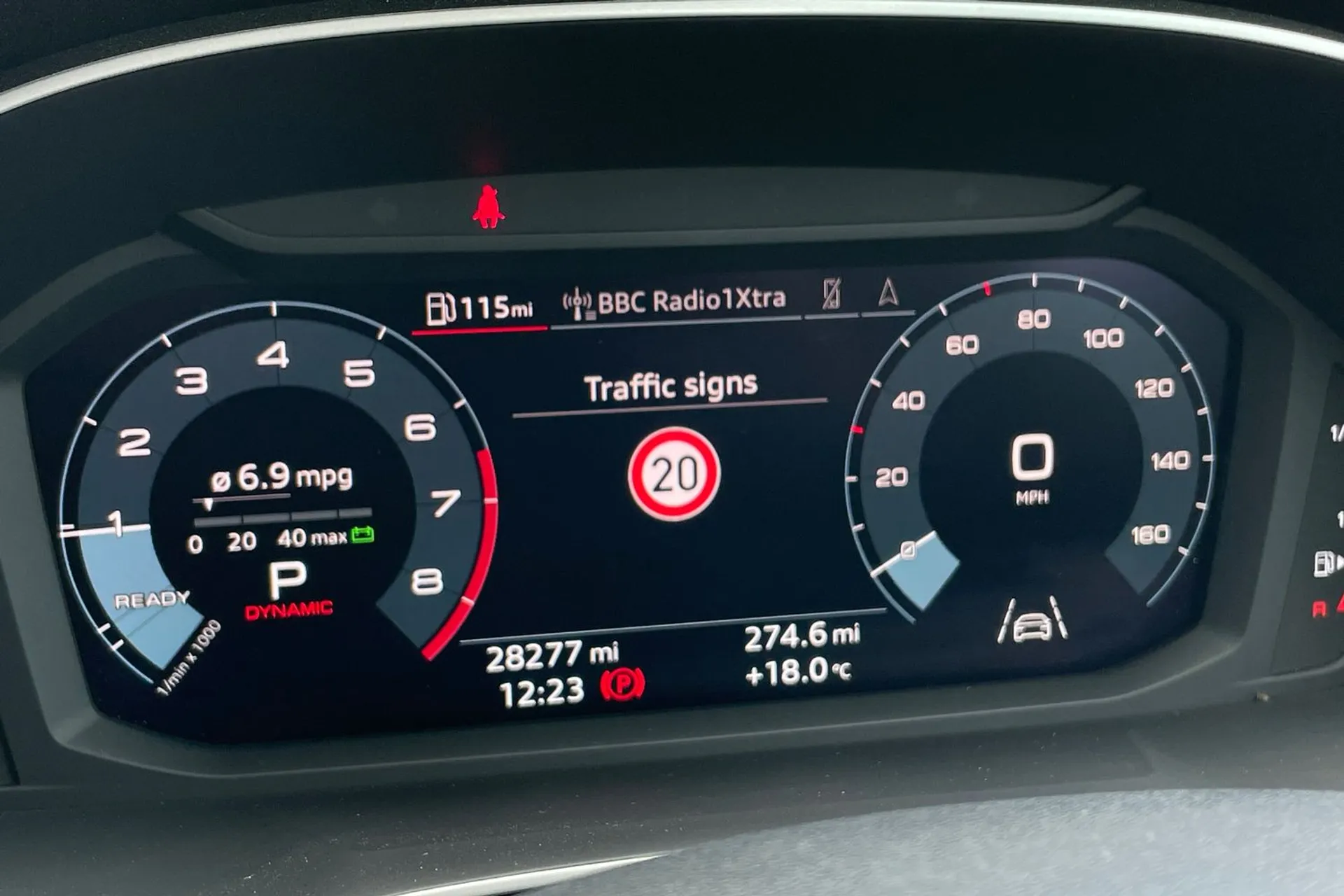 Audi Q3 thumbnail image number 46