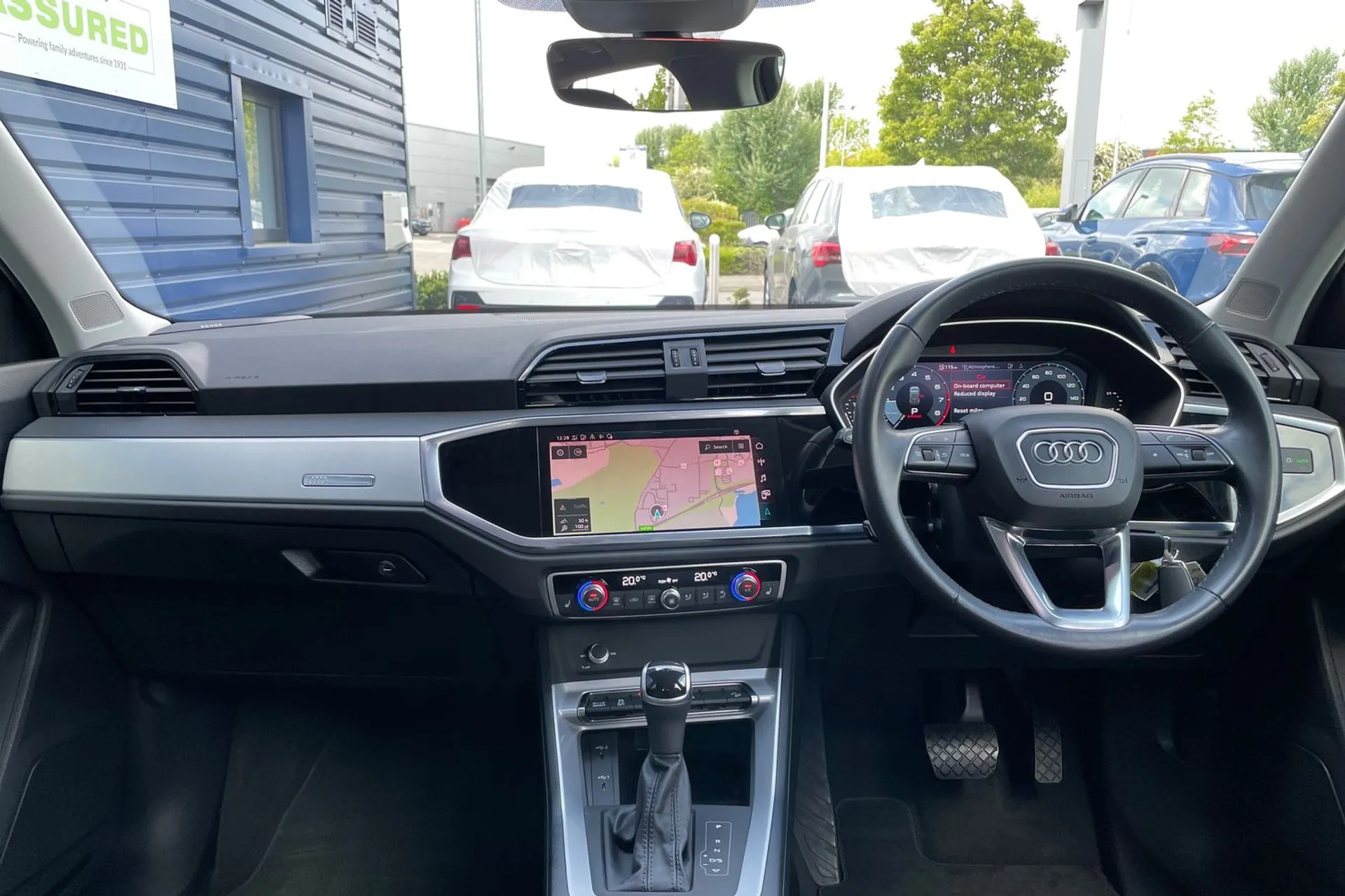 Audi Q3 thumbnail image number 3