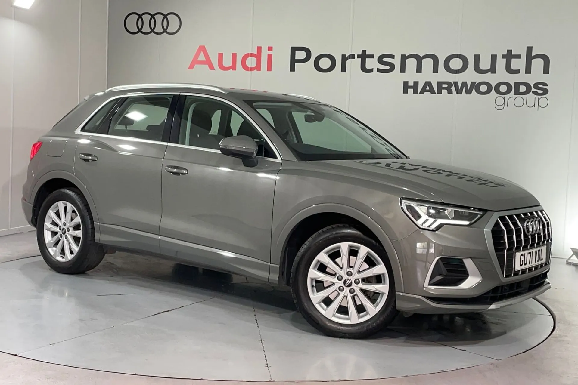Audi Q3 focused image