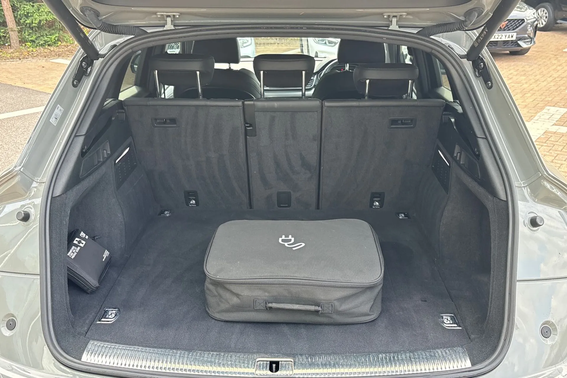 Audi Q5 thumbnail image number 19