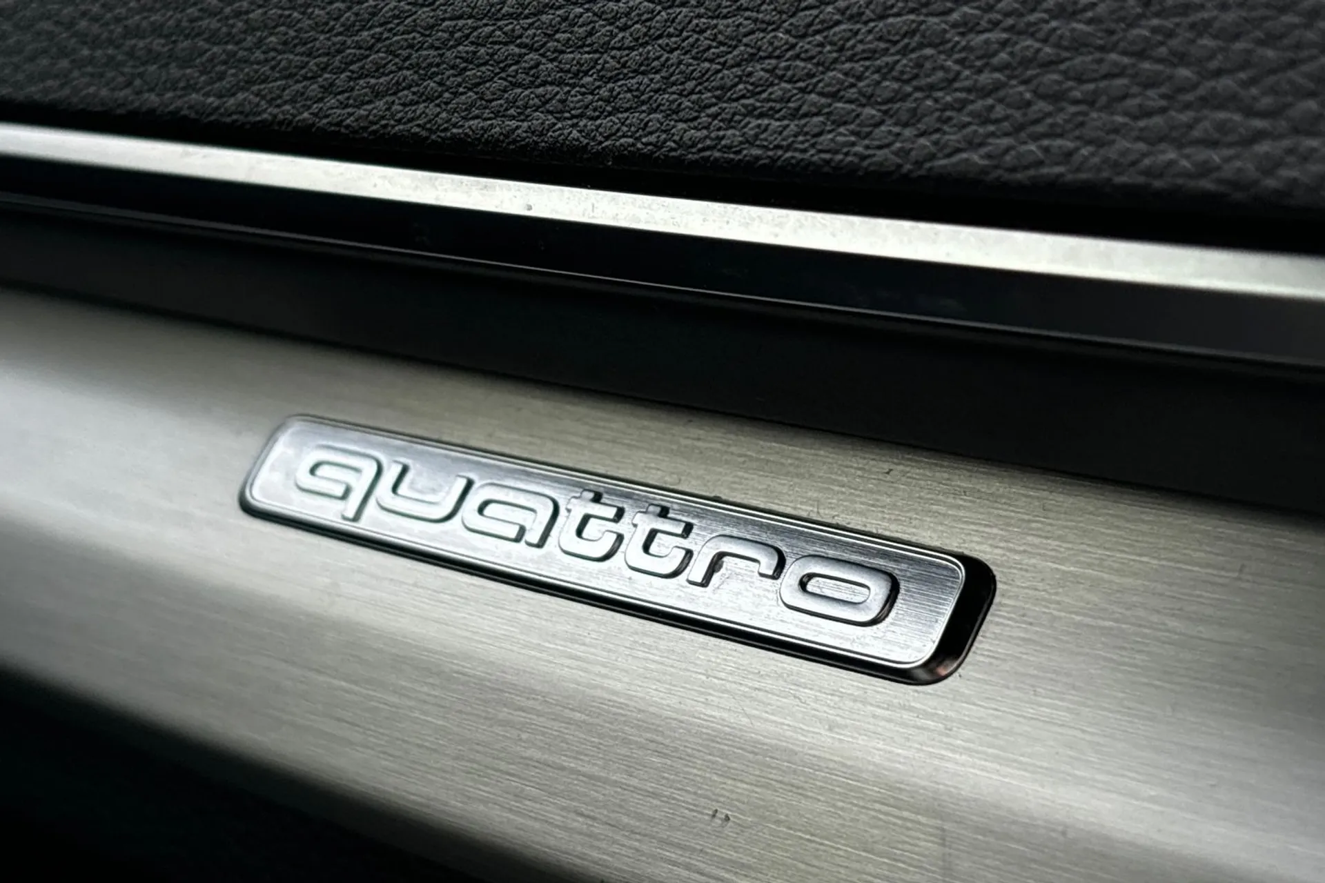 Audi Q5 thumbnail image number 46
