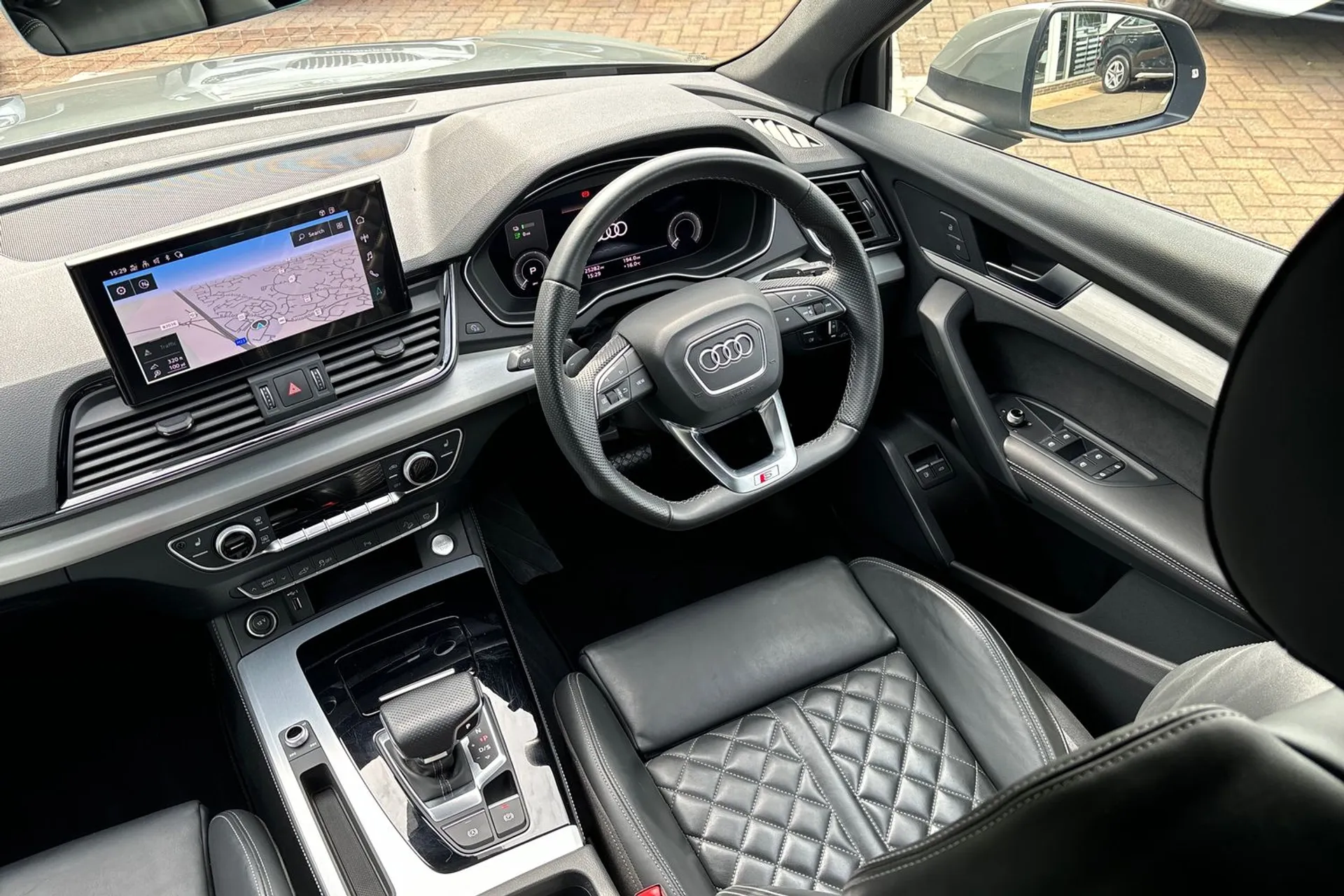 Audi Q5 thumbnail image number 34