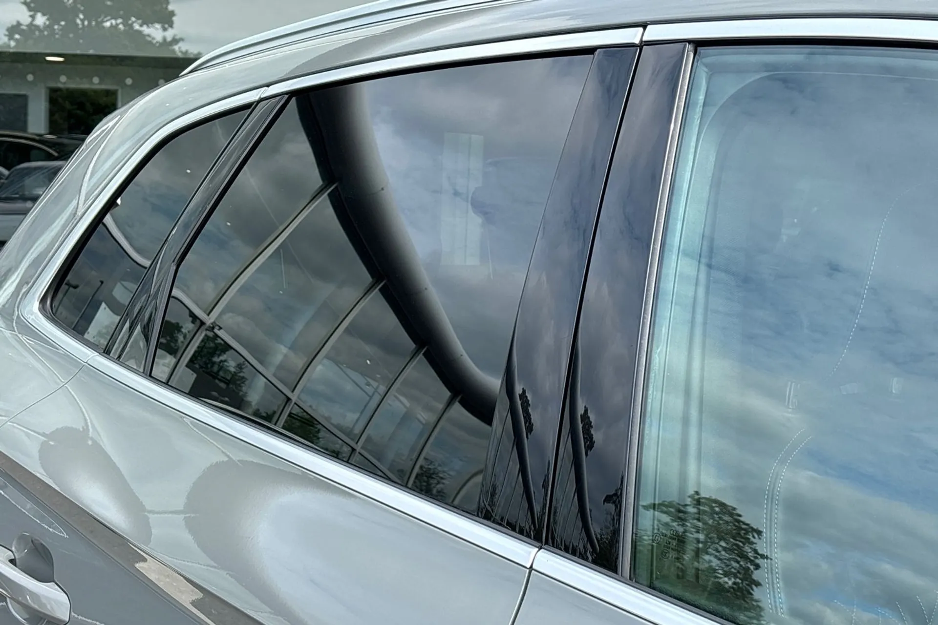 Audi Q5 thumbnail image number 14