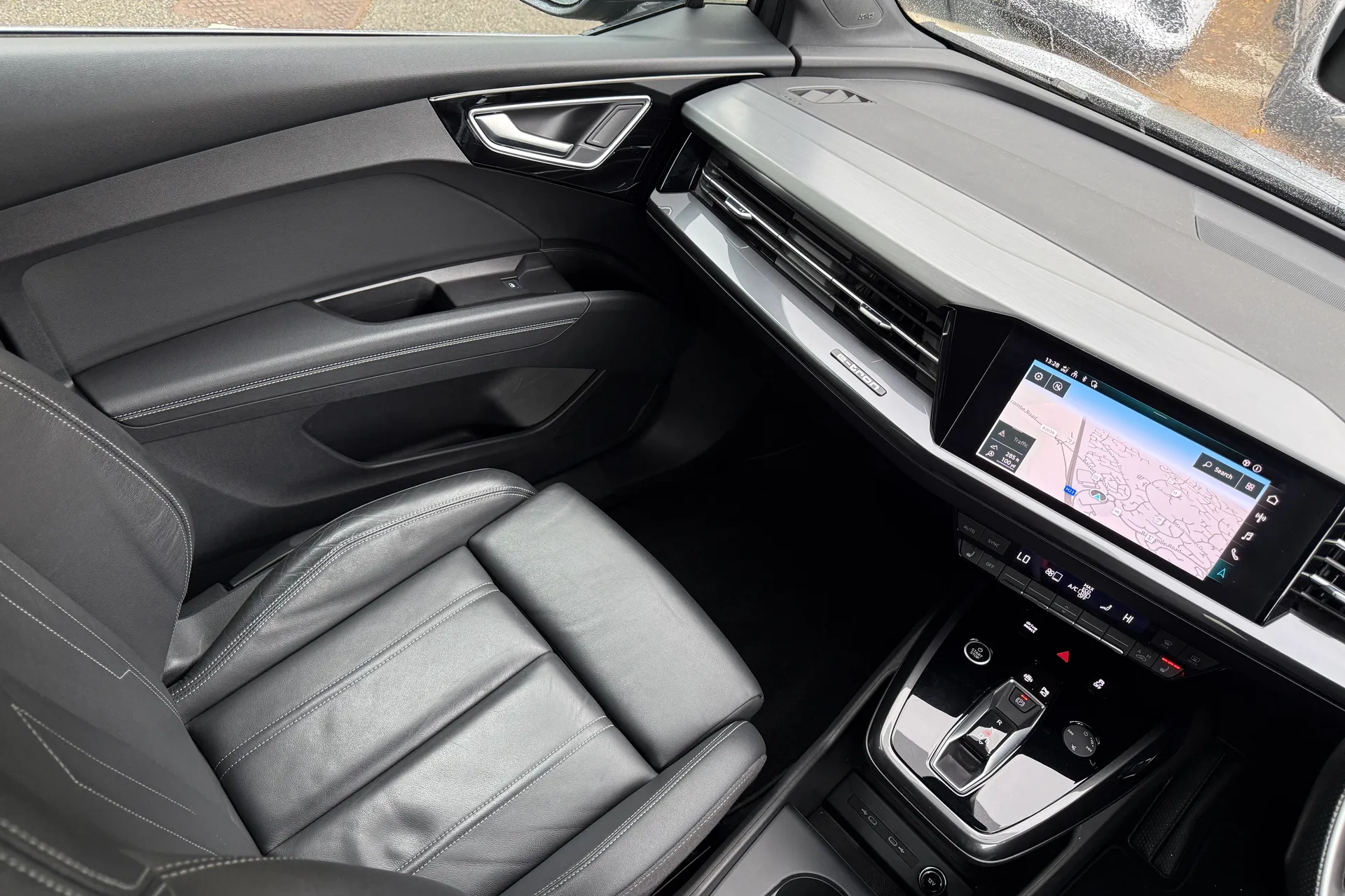 Audi Q4 thumbnail image number 52