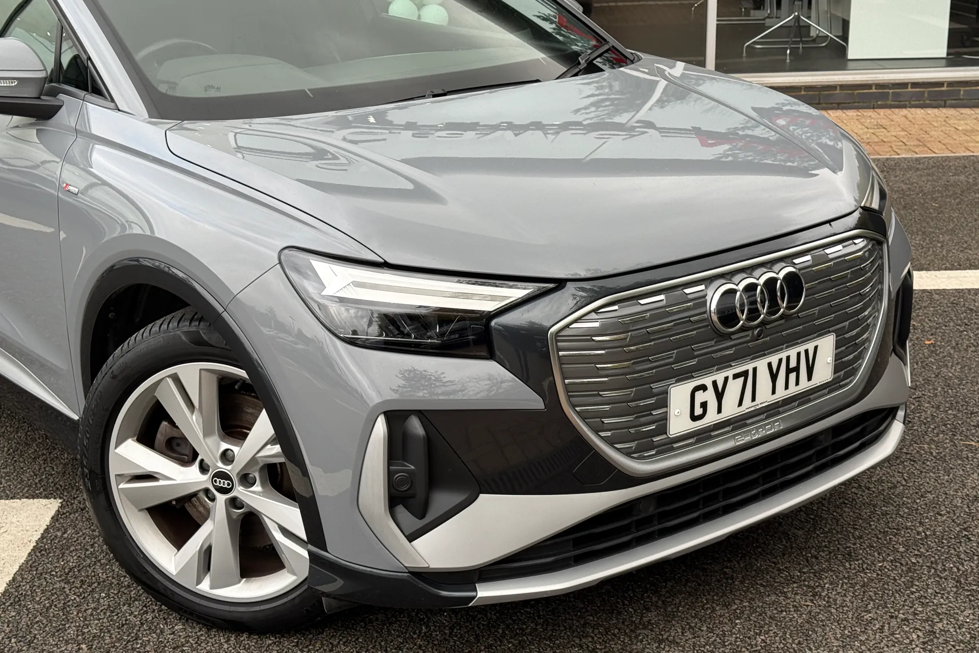 Audi Q4 thumbnail image number 21