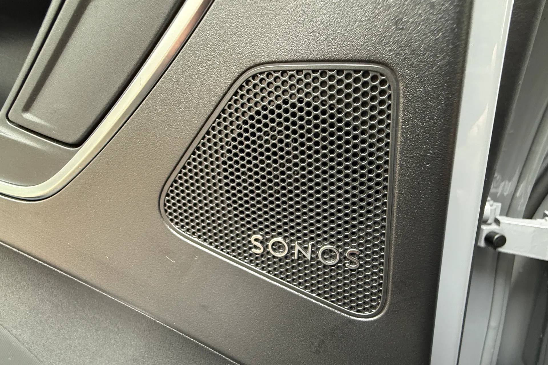 Audi Q4 thumbnail image number 39