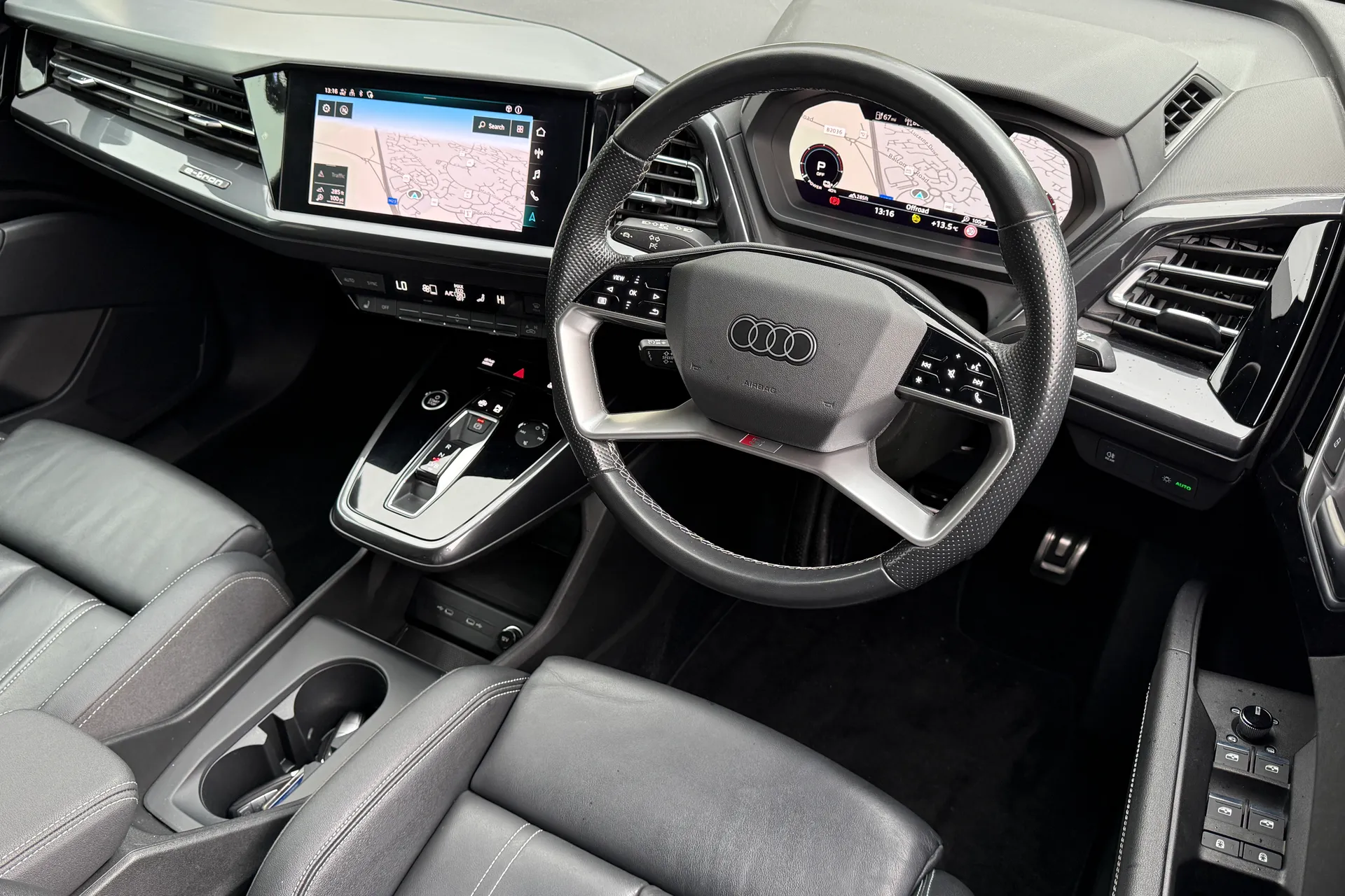 Audi Q4 thumbnail image number 13