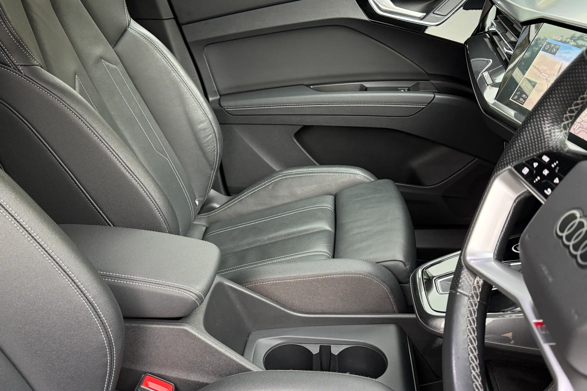 Audi Q4 thumbnail image number 40