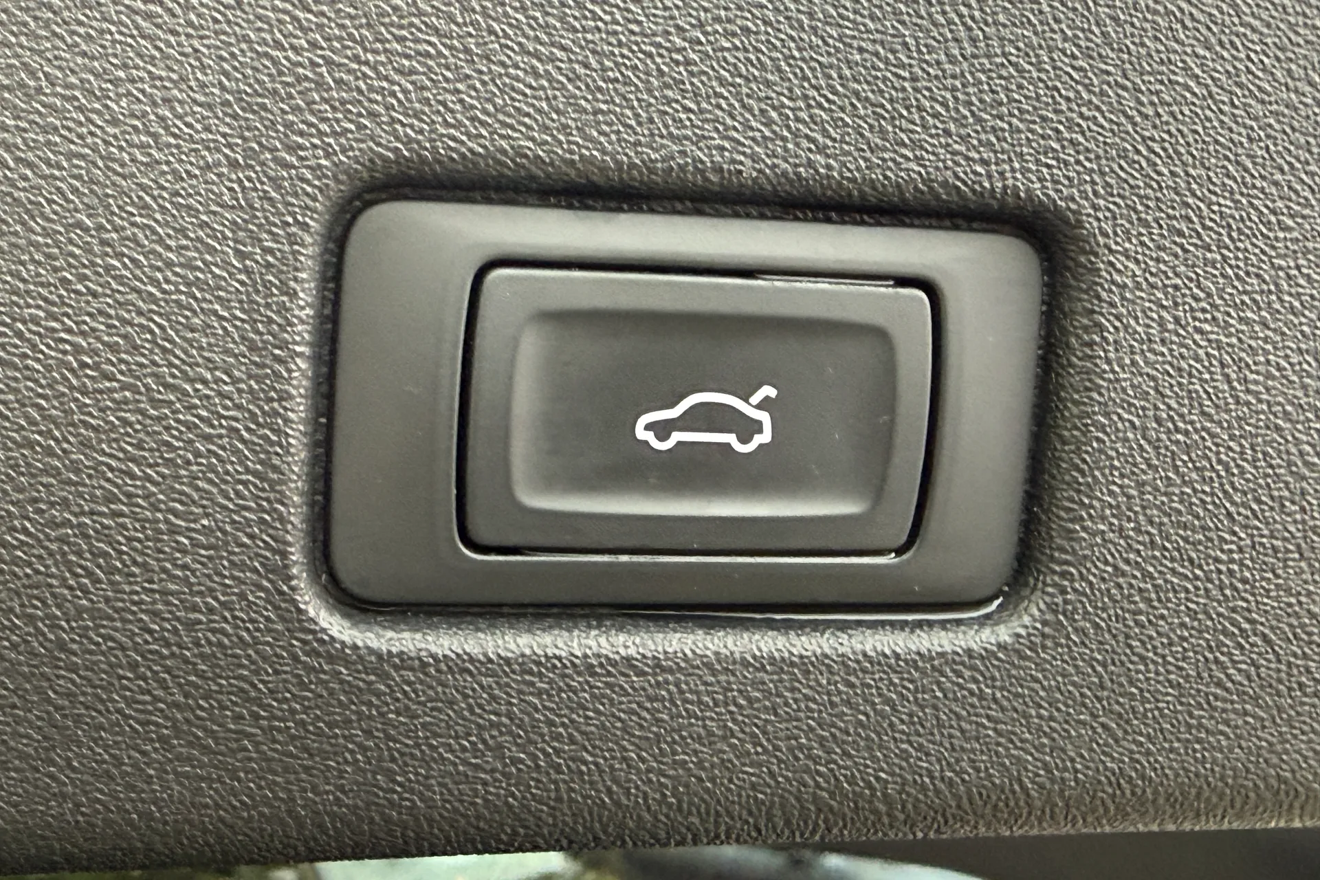 Audi Q4 thumbnail image number 27