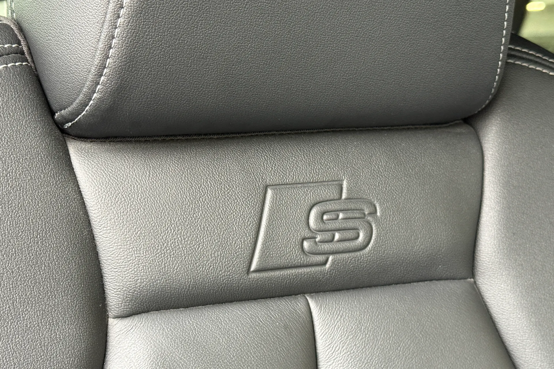 Audi Q4 thumbnail image number 49