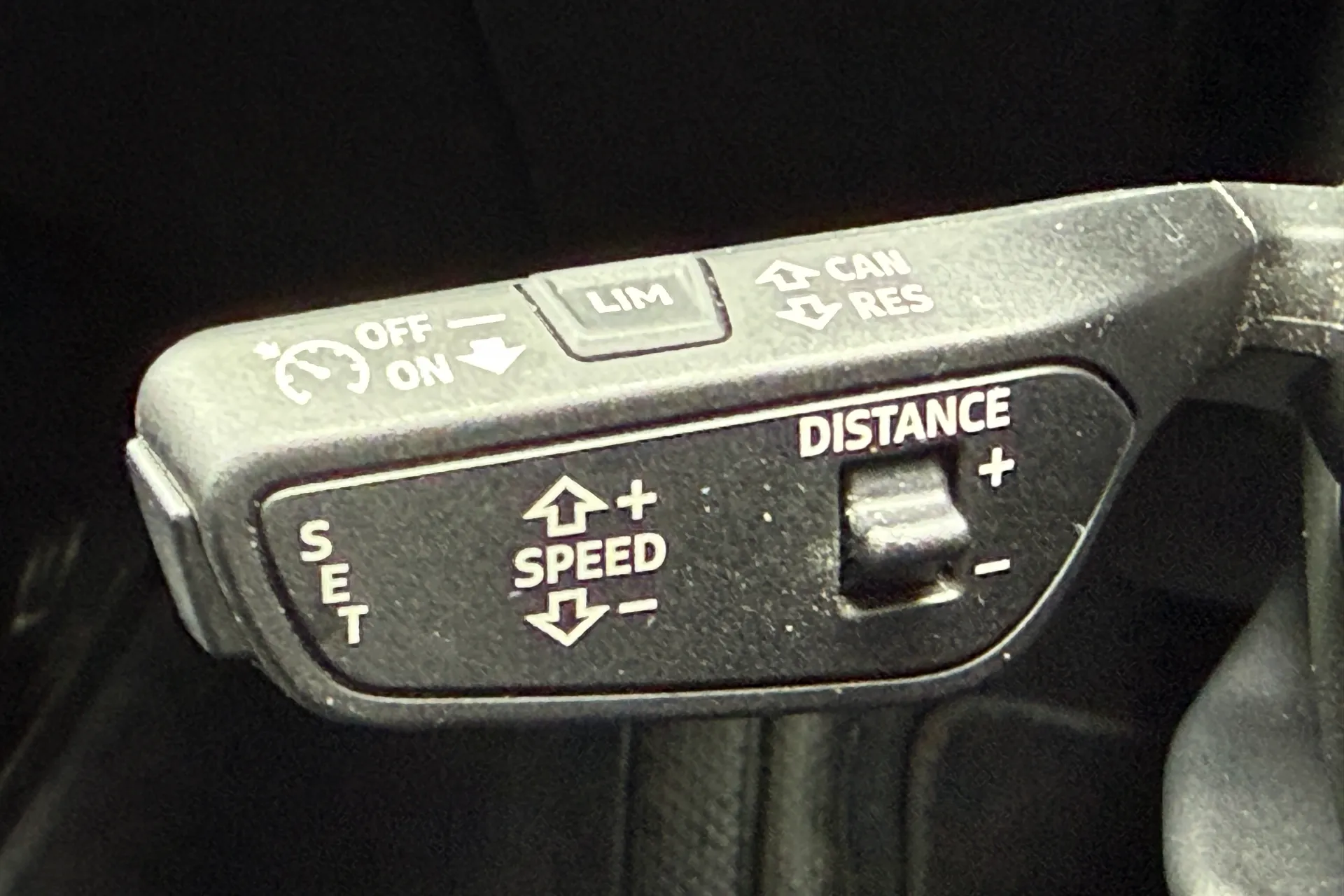 Audi Q4 thumbnail image number 64